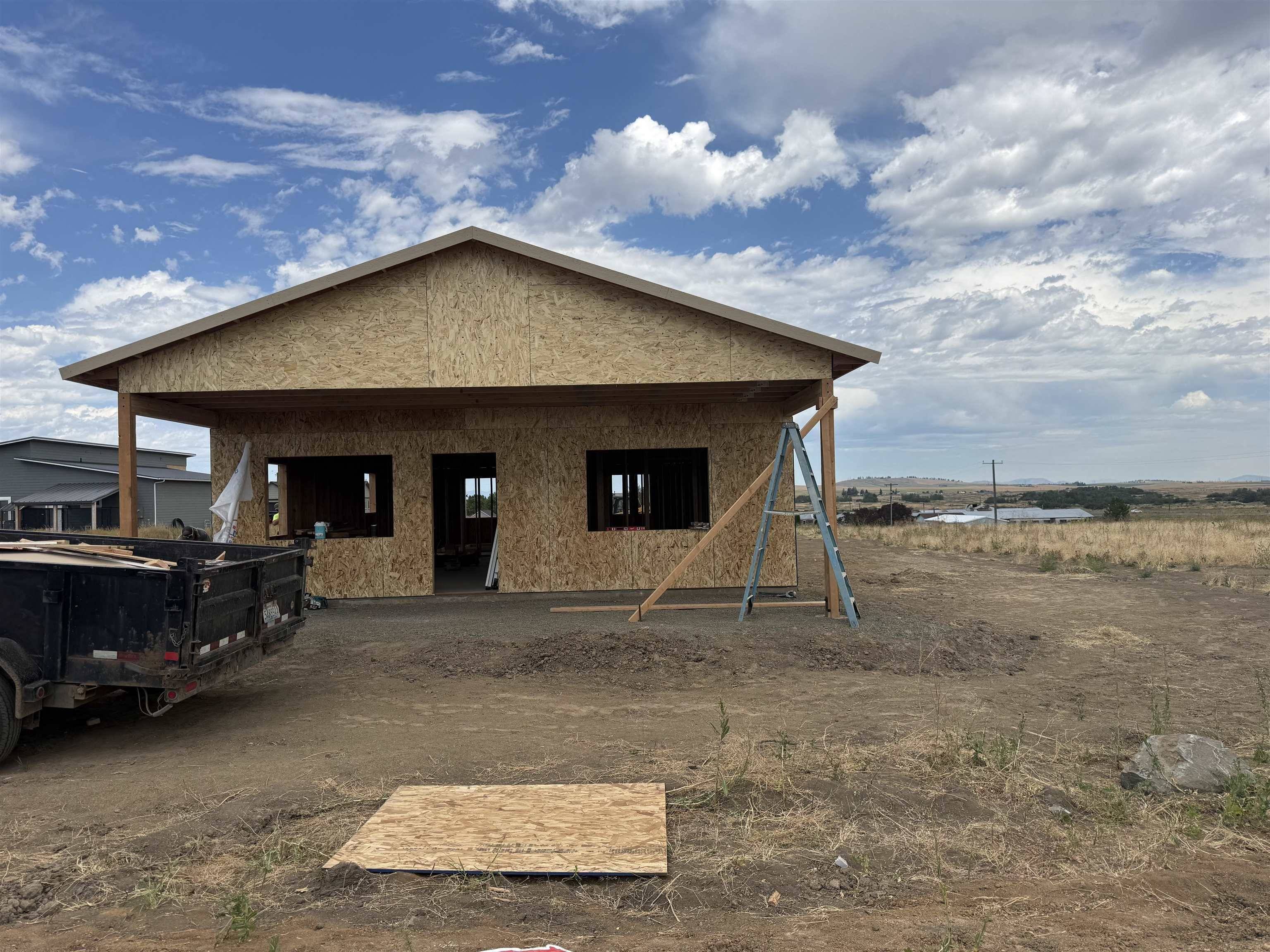 600 E Davisadero St, Reardan, WA 99029