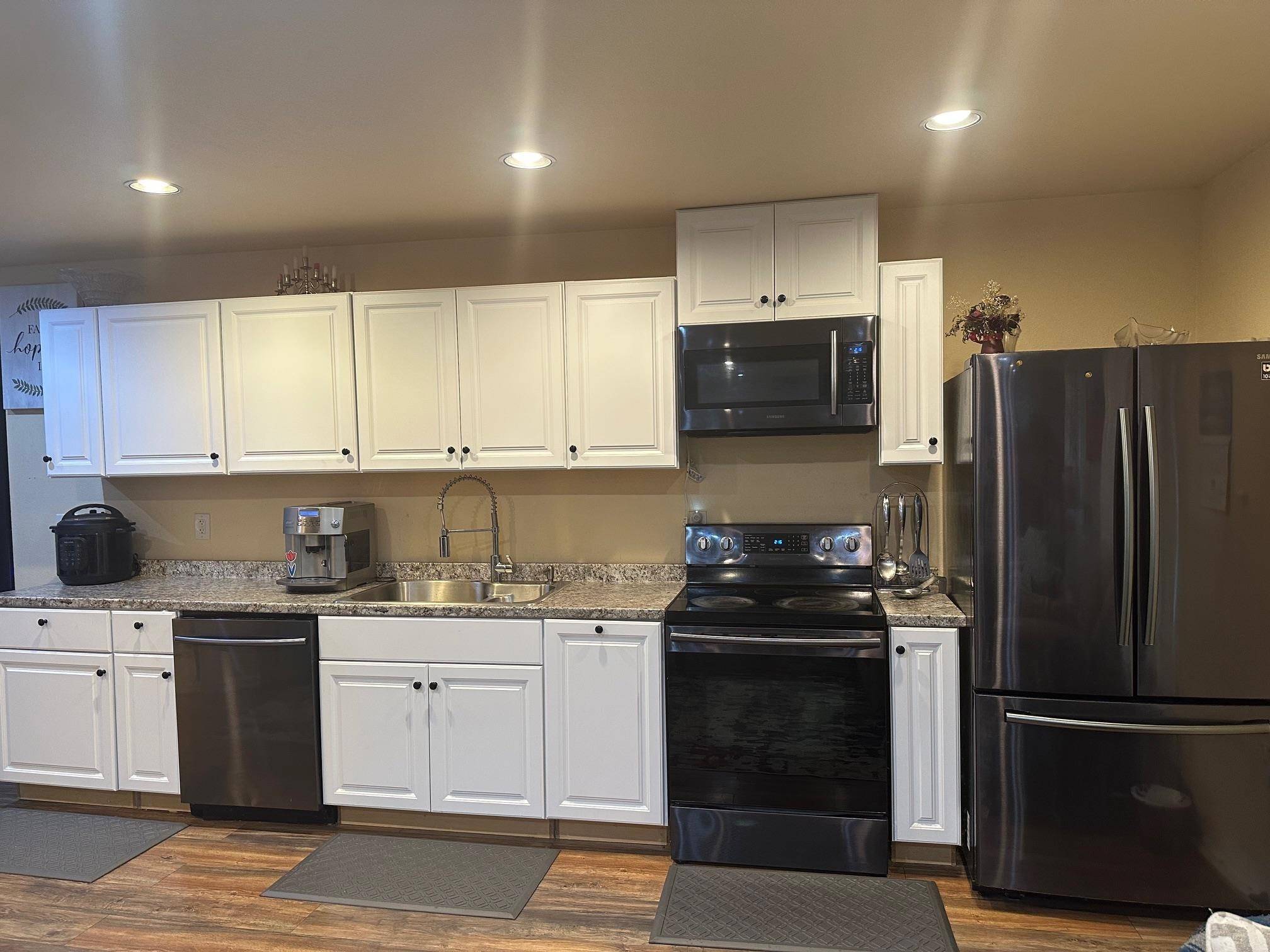 18427 W Burnett Rd, Nine Mile Falls, WA 99026