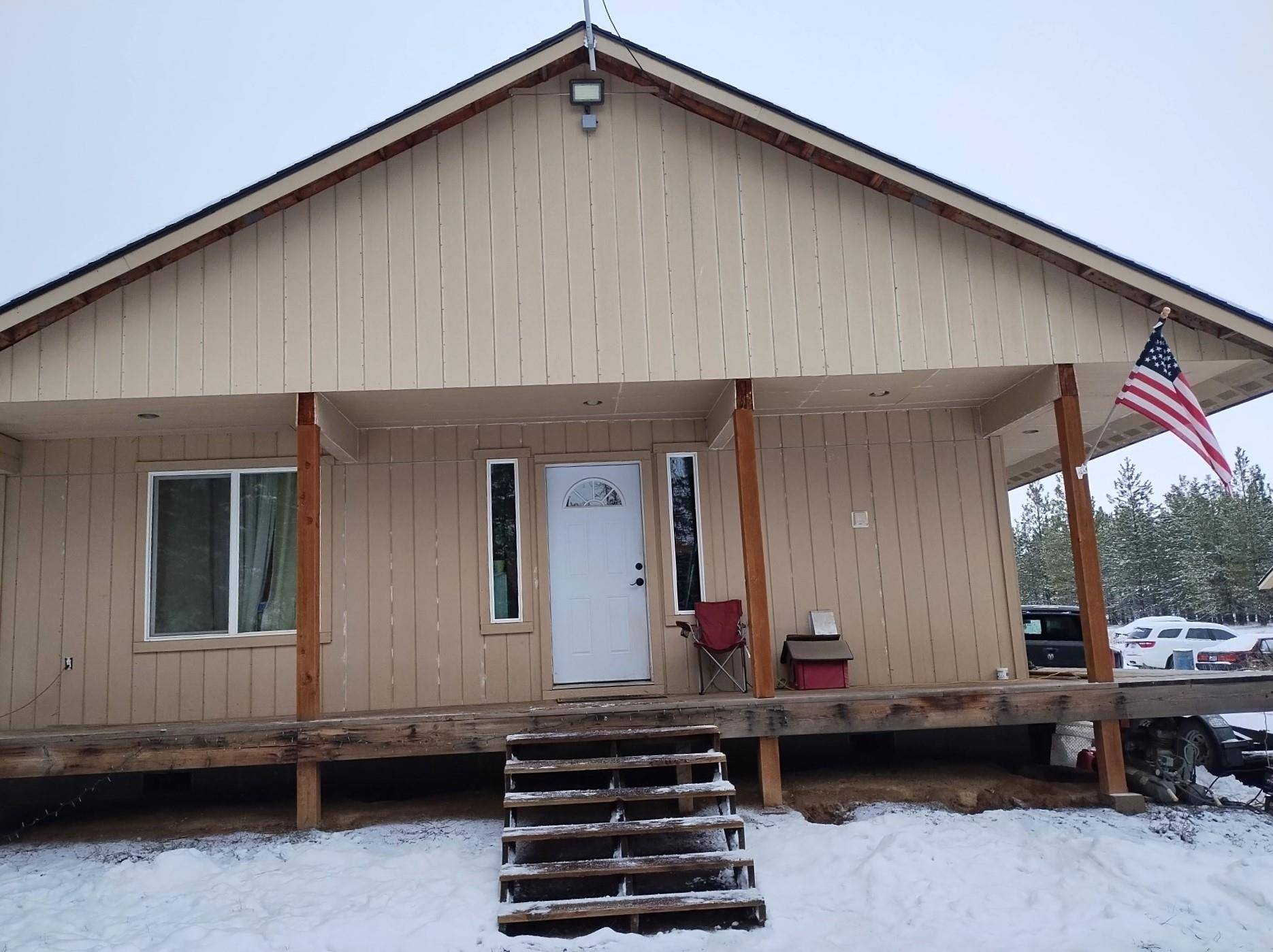 18427 W Burnett Rd, Nine Mile Falls, WA 99026