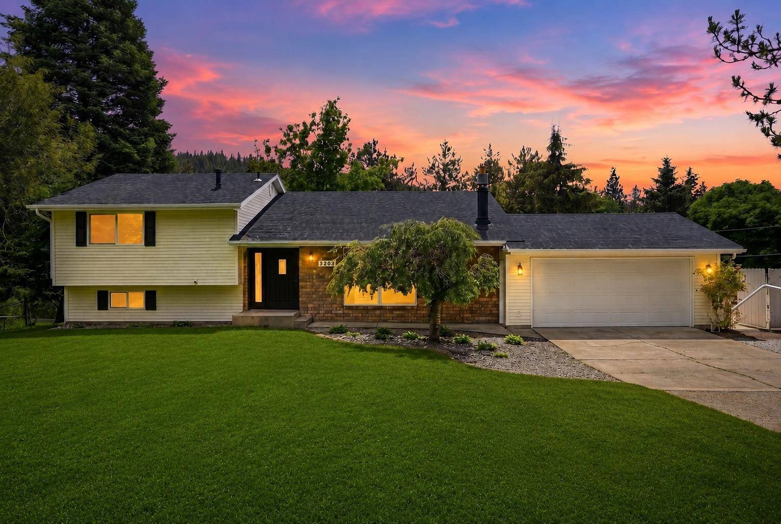 6404 E 17th Ave, Spokane Valley, WA 99212