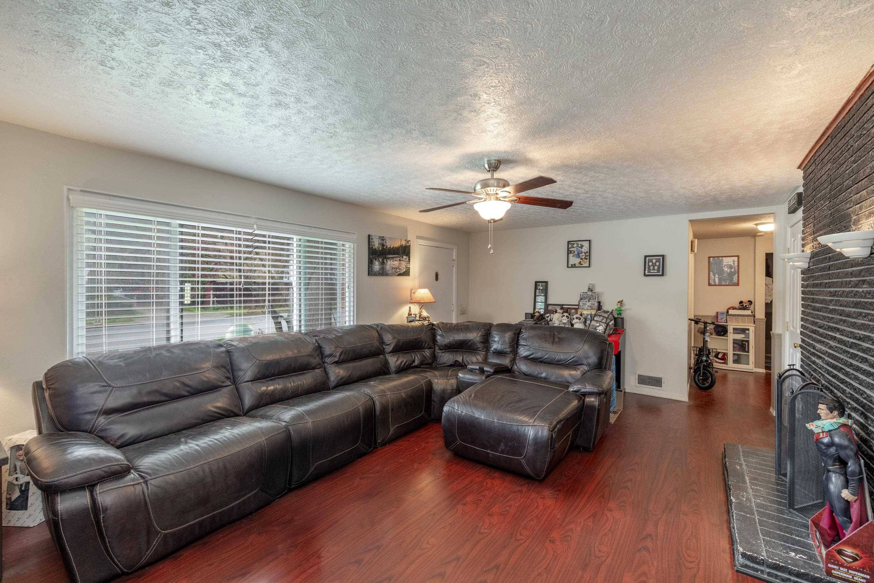 902 S Freya St, Spokane, WA 99202
