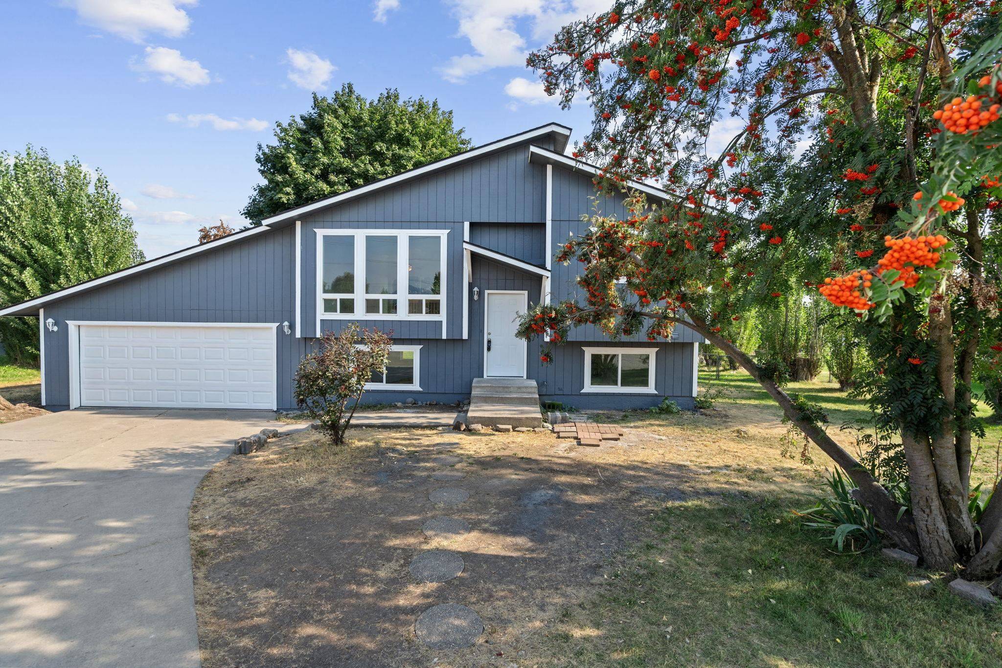 20710 E Gilbert Rd, Otis Orchards, WA 99027