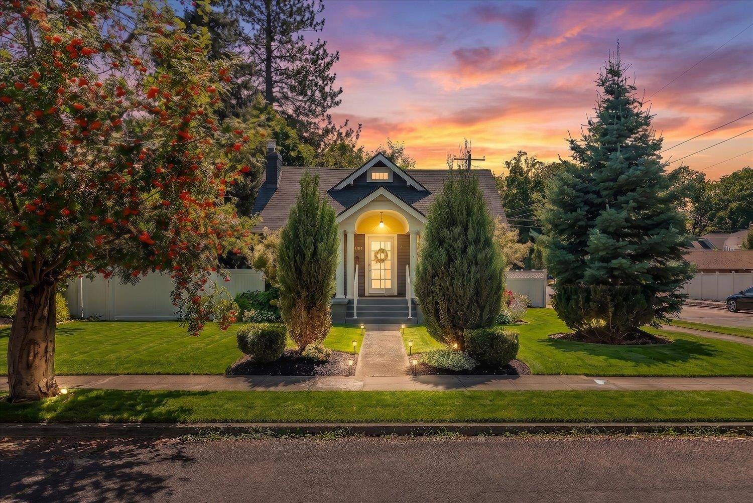 3327 W Glass Ave, Spokane, WA 99205
