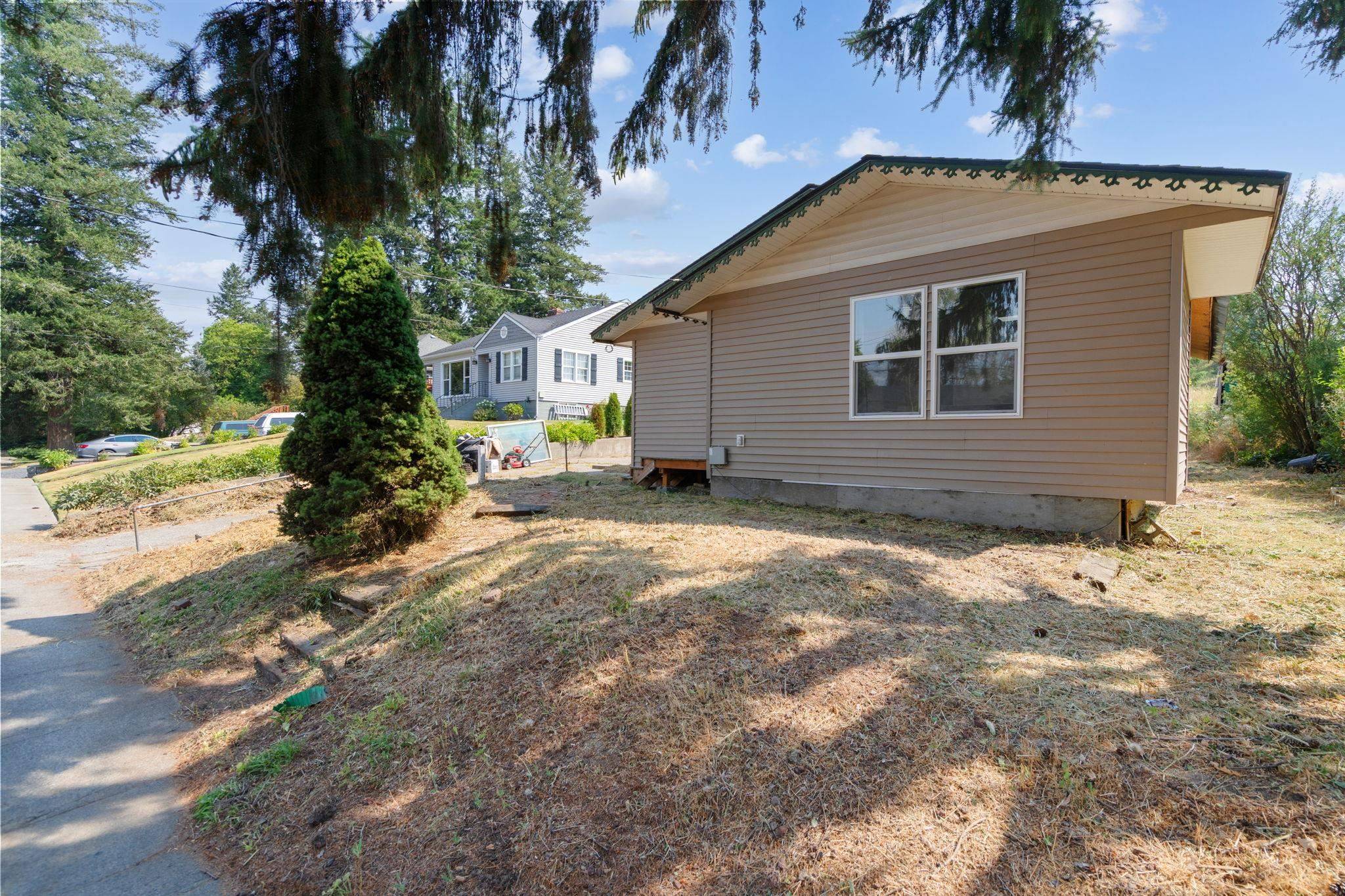 505 W McCoy St. St, Oakesdale, WA 99158