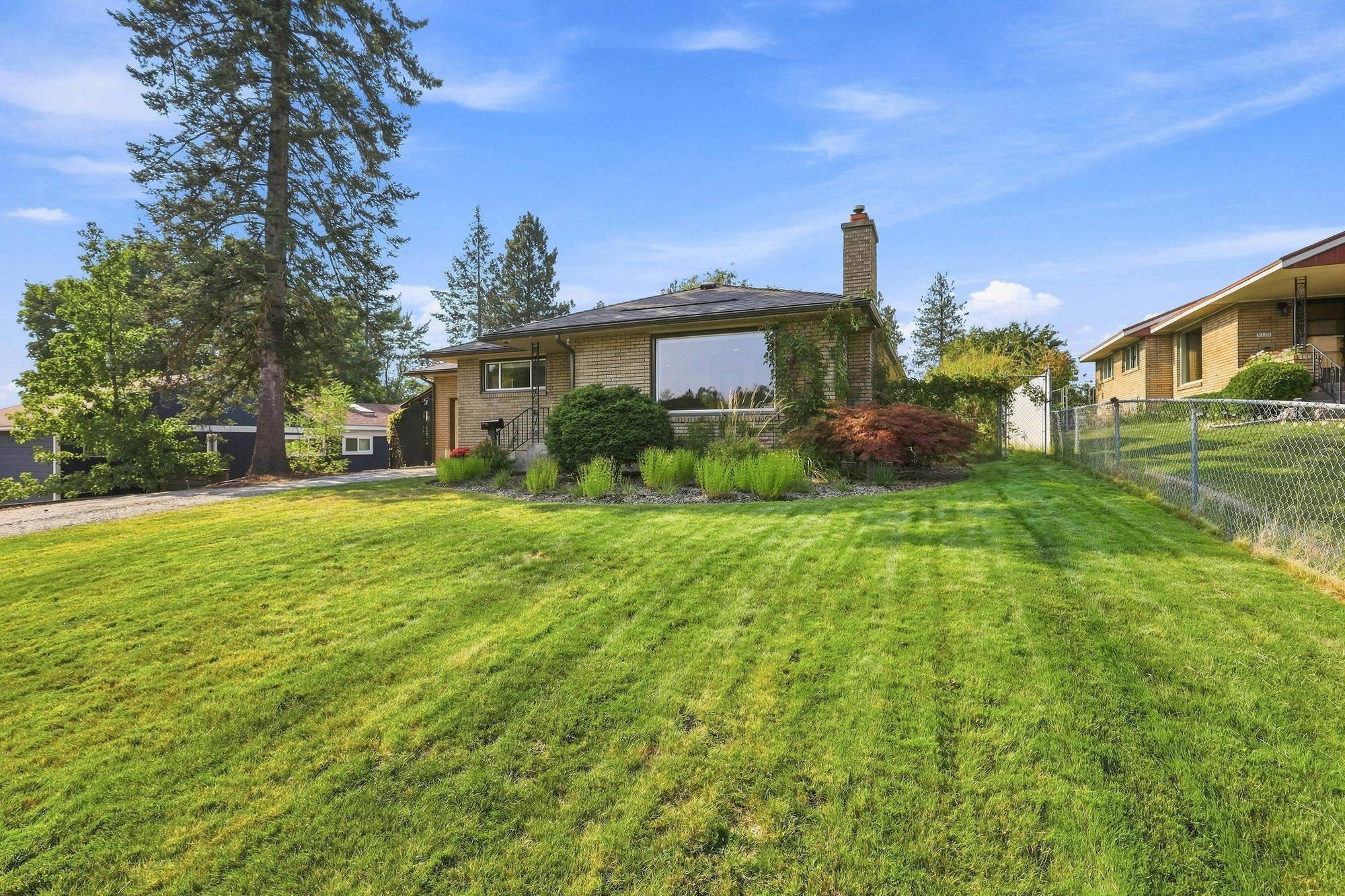 3228 W Queen Pl, Spokane, WA 99205