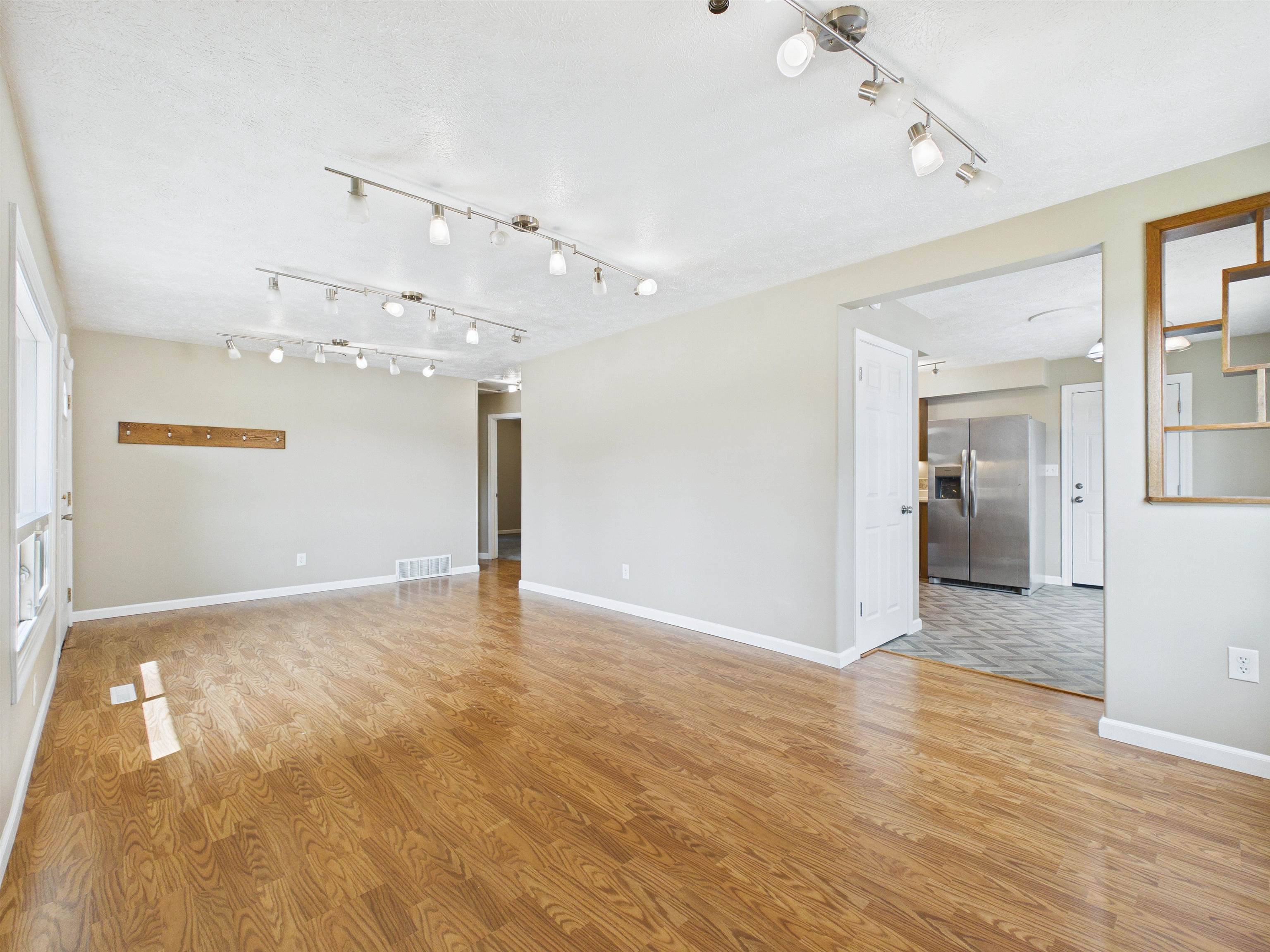 517 E Longfellow Ave, Spokane, WA 99207