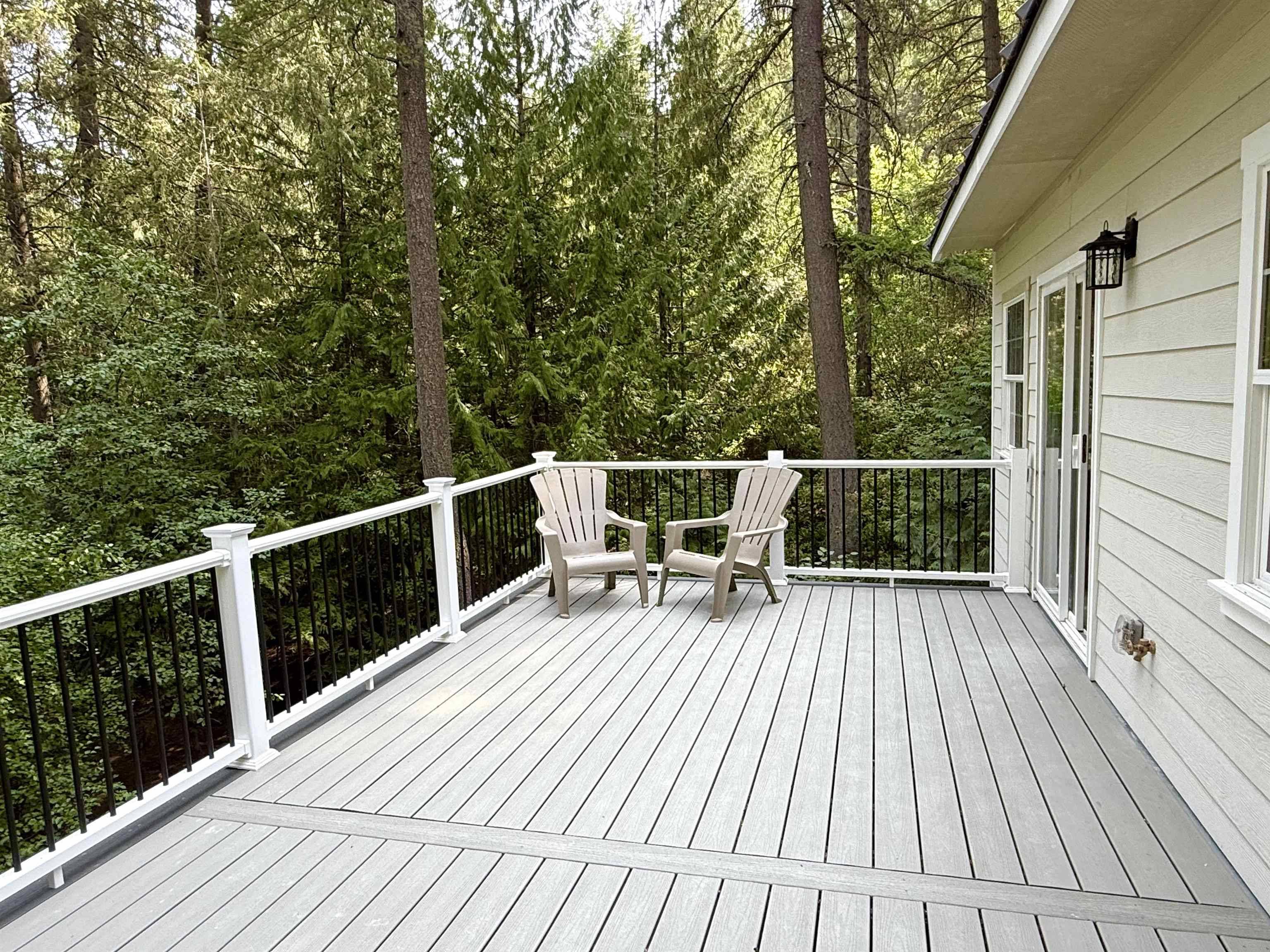 4045 Southwood Shores Rd, Loon Lake, WA 99148