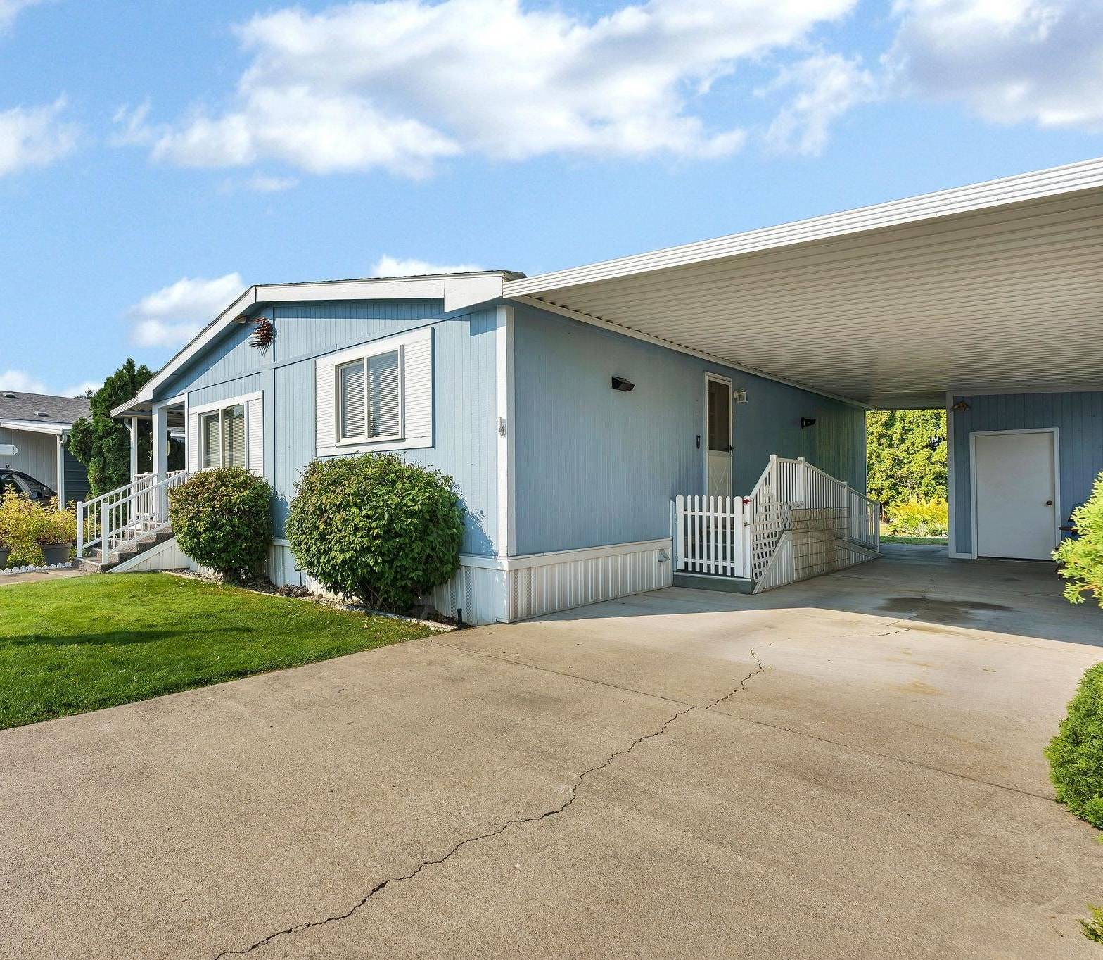 210 S Blueberry Pl ##14, Greenacres, WA 99016
