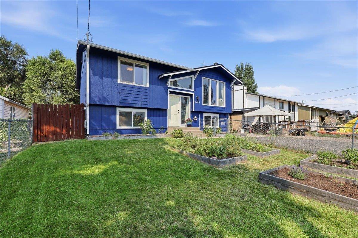 3707 E Guy Ave, Mead, WA 99021