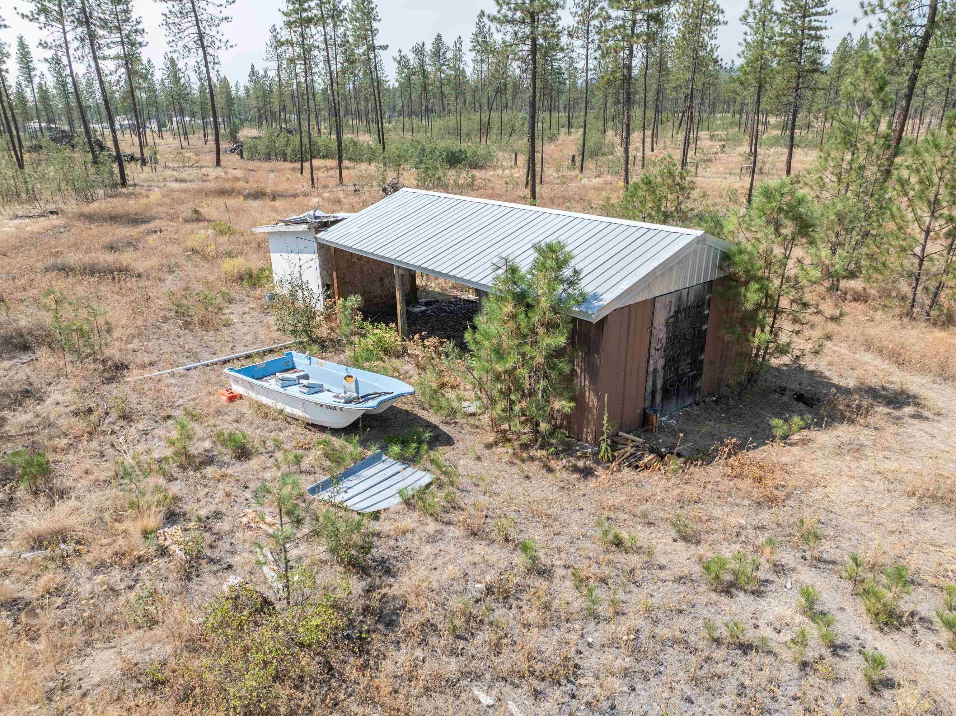 5038 New House Ln, Ford, WA 99013