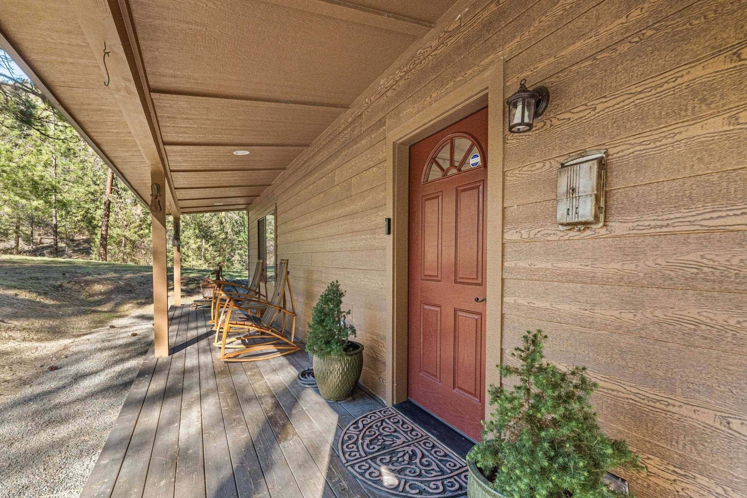 31297 E Dodd Creek Ln, Davenport, WA 99122