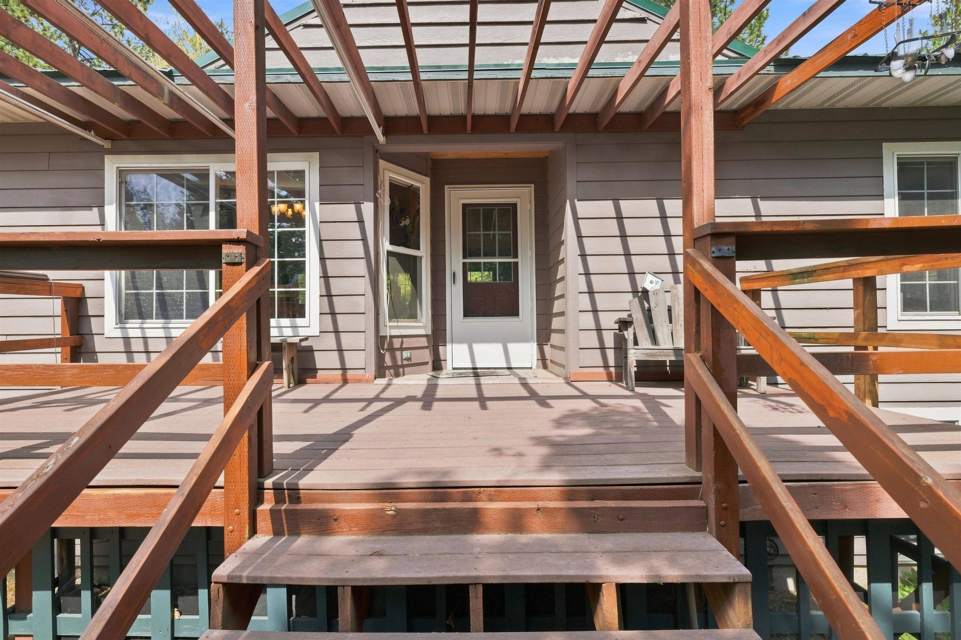 9722 Scotia Rd, Newport, WA 99156