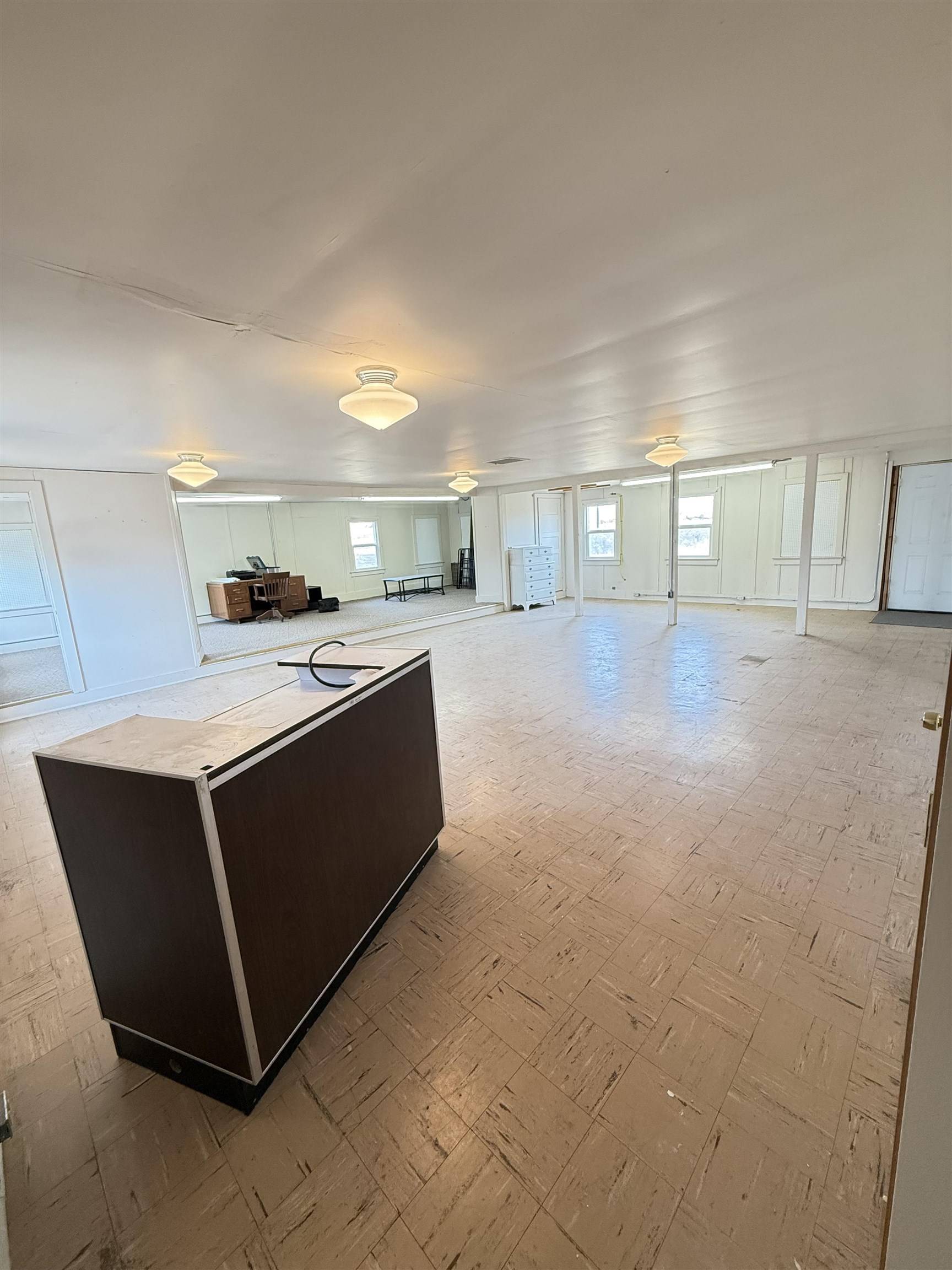 15 S 1st St, Almira, WA 99103