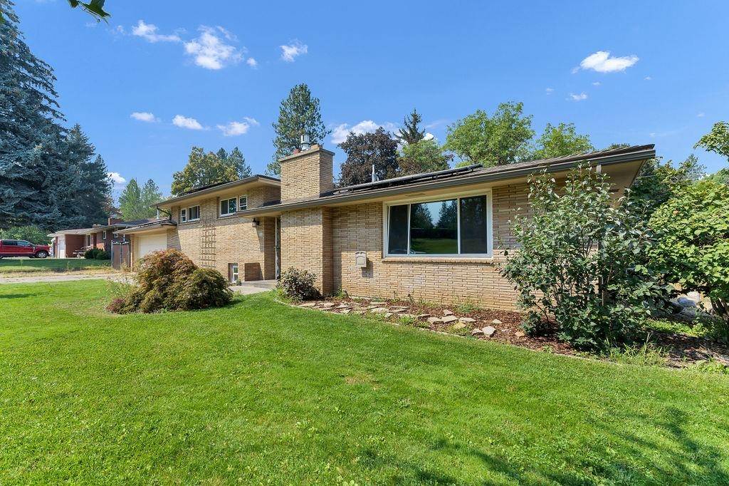 504 W St Thomas More WAY, Spokane, WA 99208