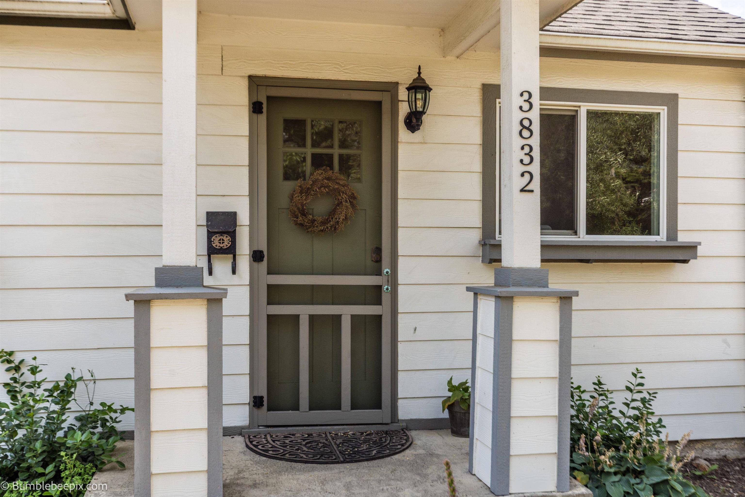 3832 E Bridgeport Ave, Spokane, WA 99217