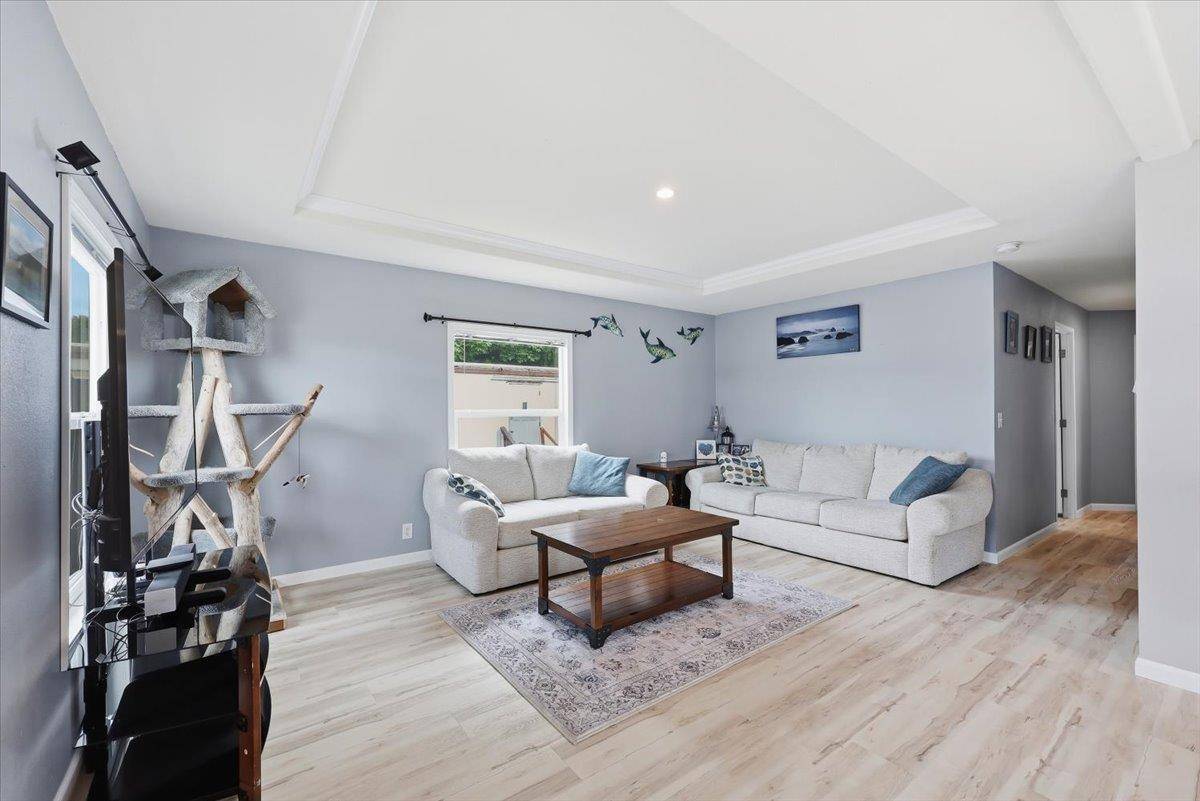 21725 E Wellesley Ave #33, Otis Orchards, WA 99027
