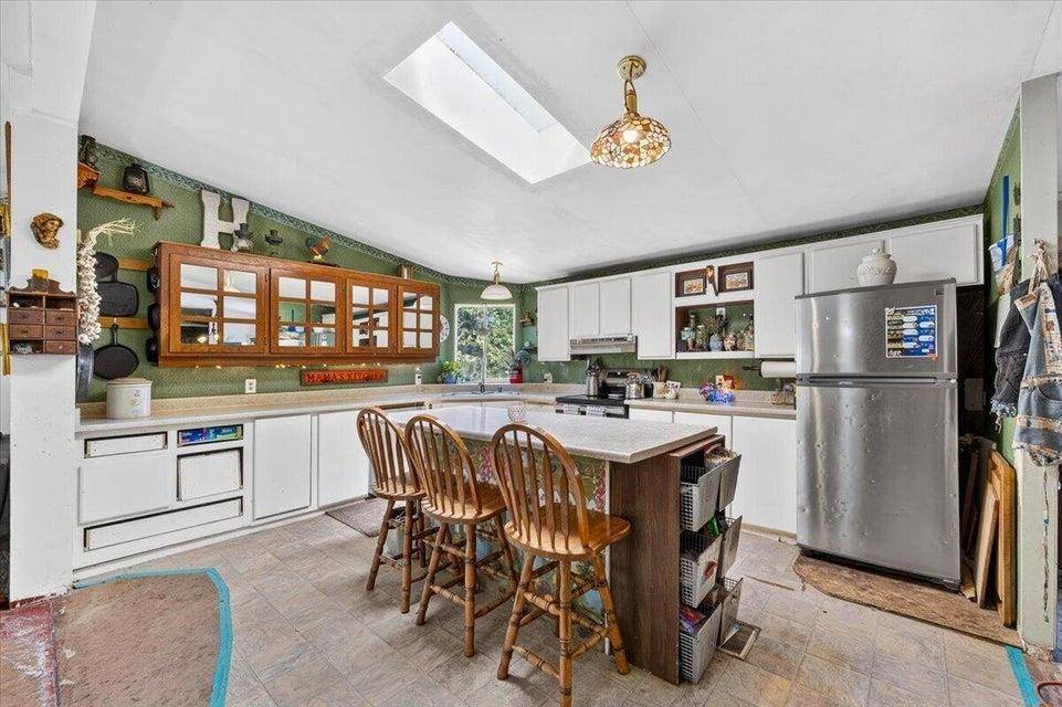 3287 Bradbury WAY, Valley, WA 99181
