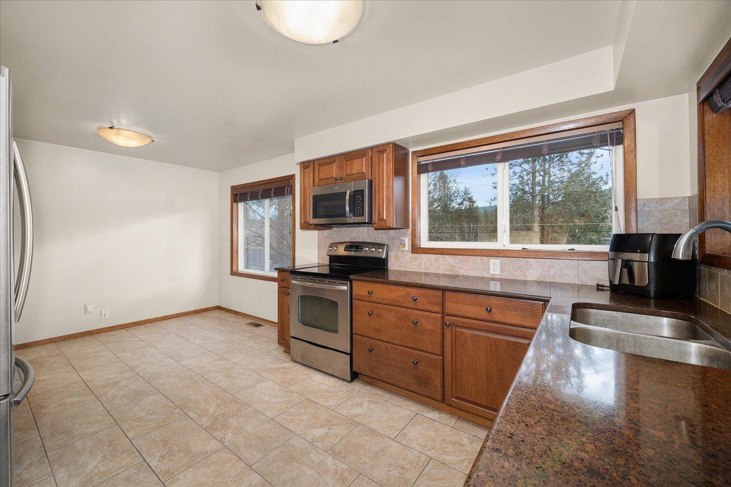 6906 E 10th Ave, Spokane, WA 99212