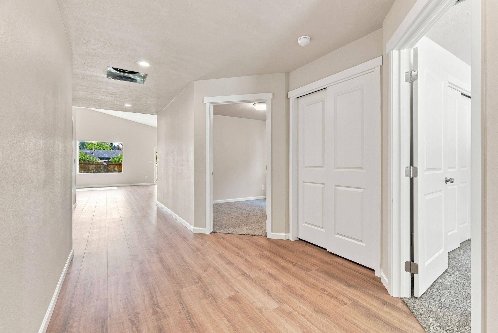 614 E A St, Deer Park, WA 99006