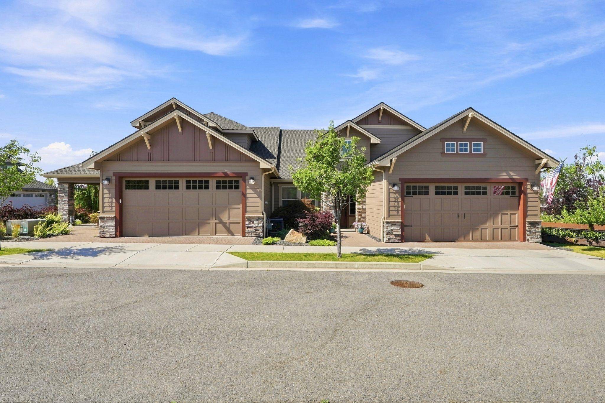 24317 E PINNACLE Ct, Liberty Lake, WA 99019