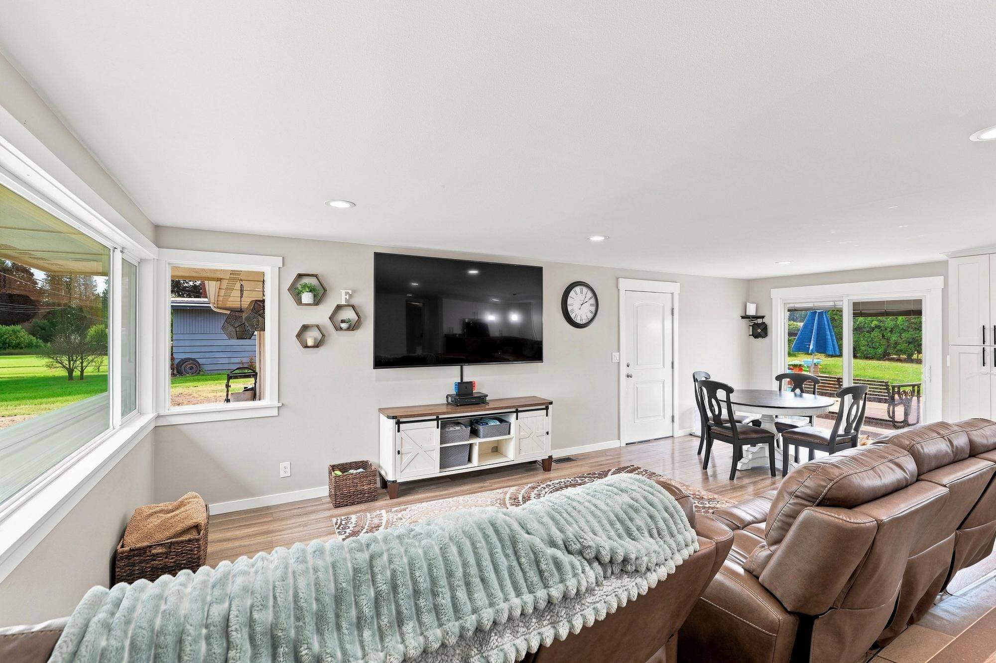 1706 S Pines Rd, Spokane Valley, WA 99206