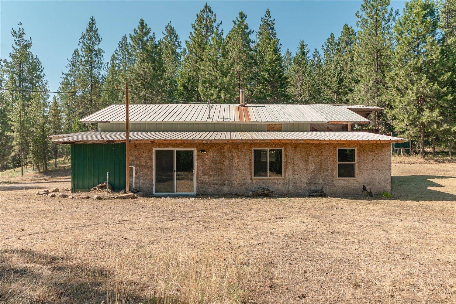 4227 Lyon and Moss Rd, Loon Lake, WA 99148