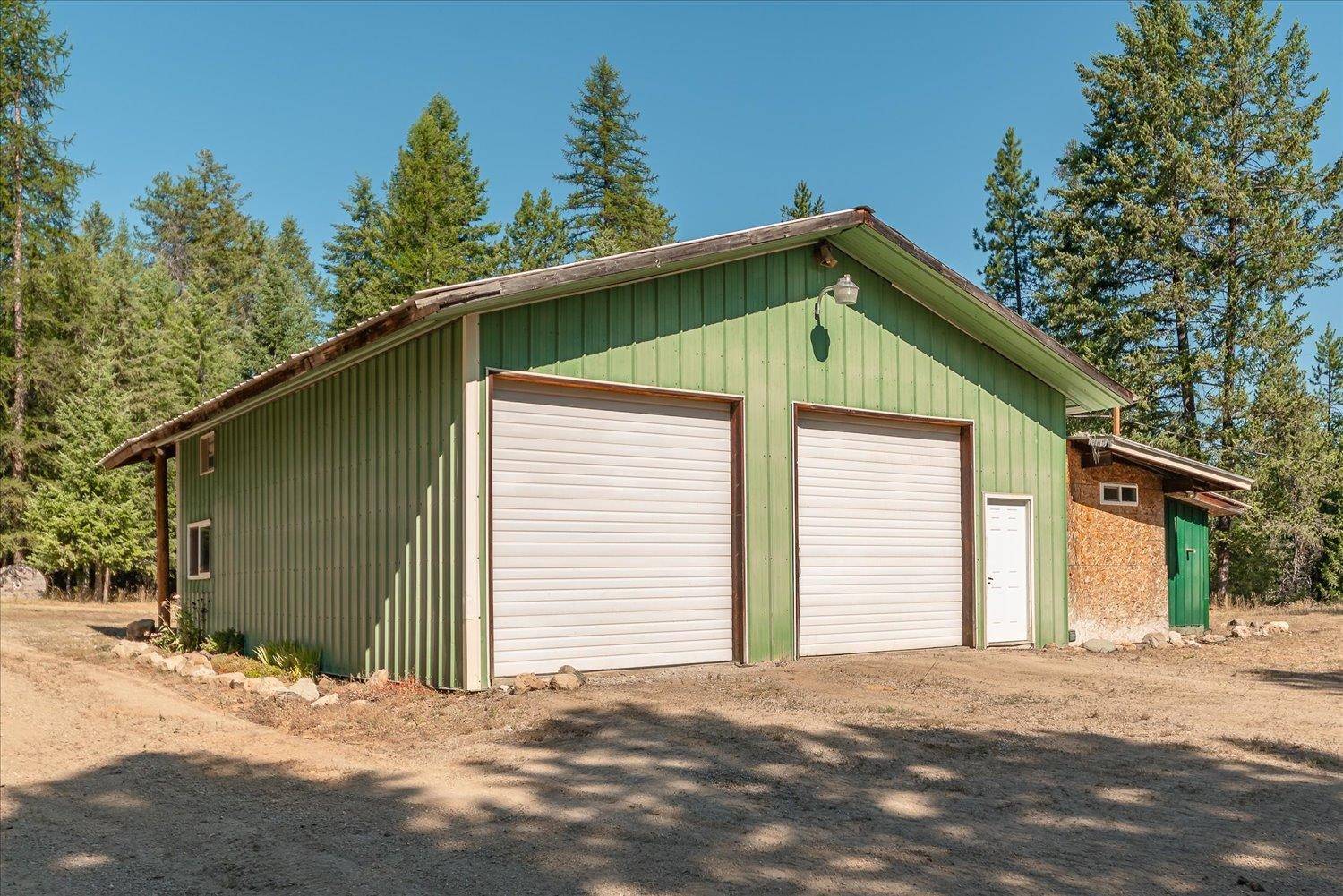 4227 Lyon and Moss Rd, Loon Lake, WA 99148