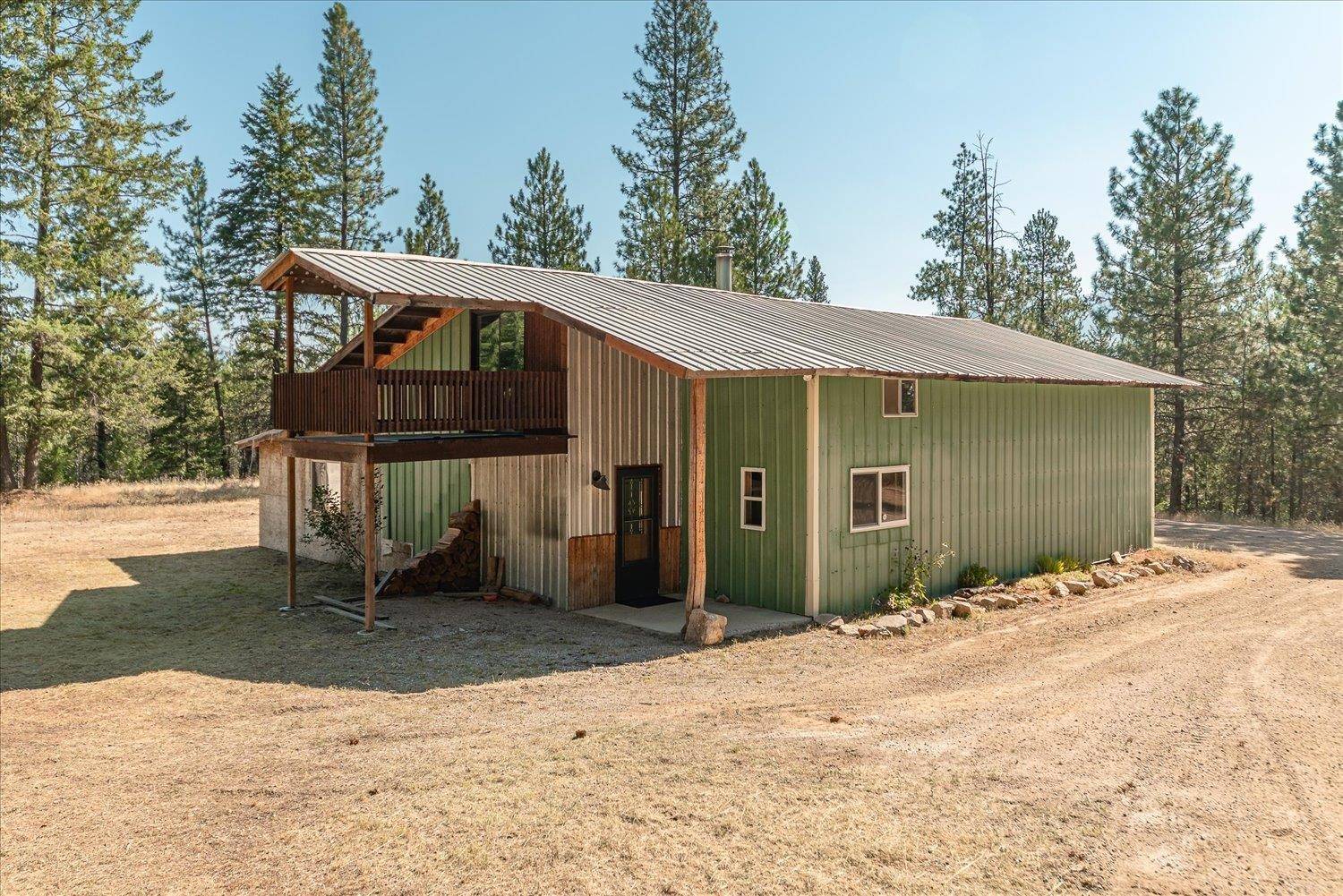 4227 Lyon and Moss Rd, Loon Lake, WA 99148