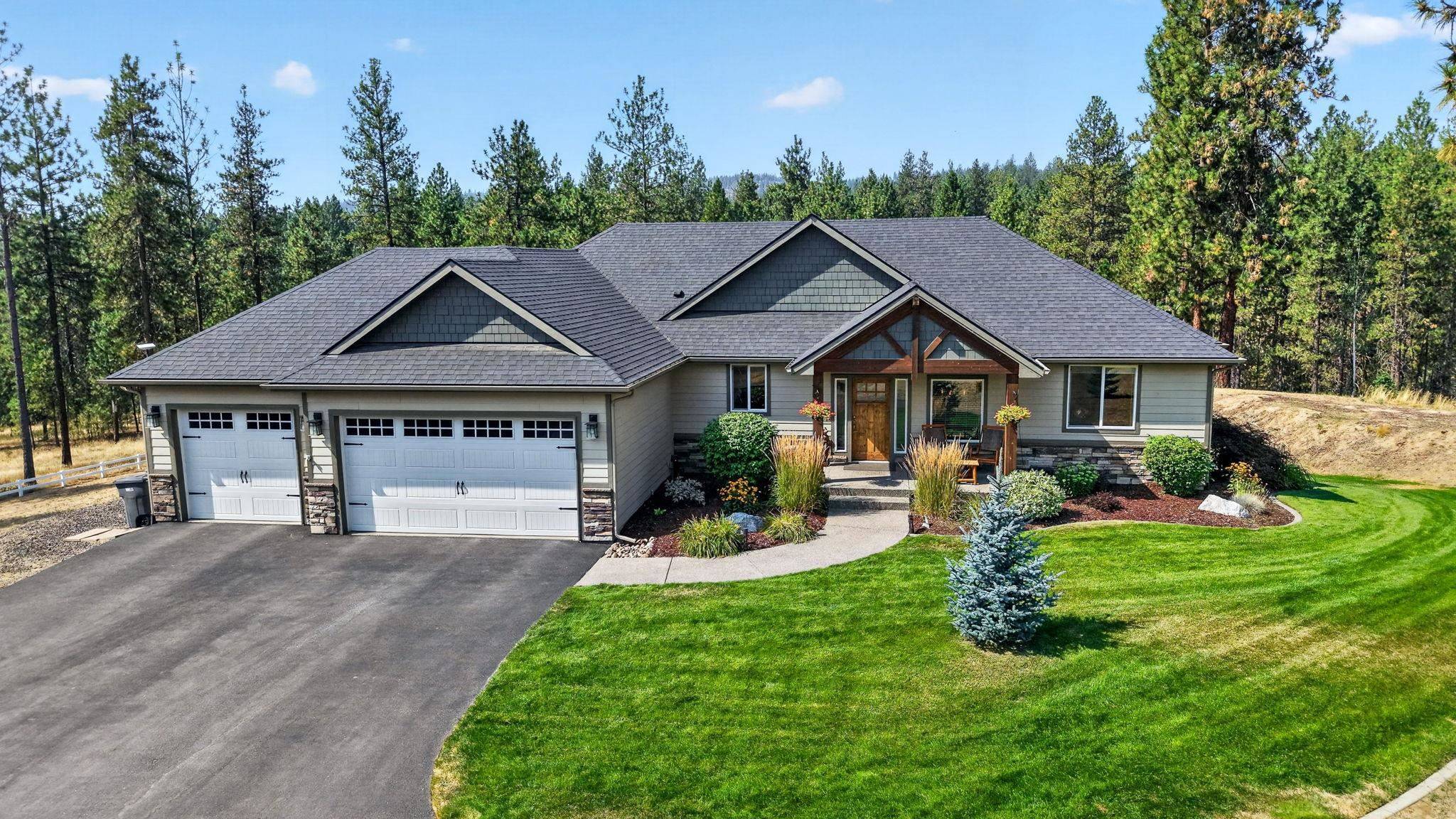 14911 N Country Ridge Ln, Spokane, WA 99208