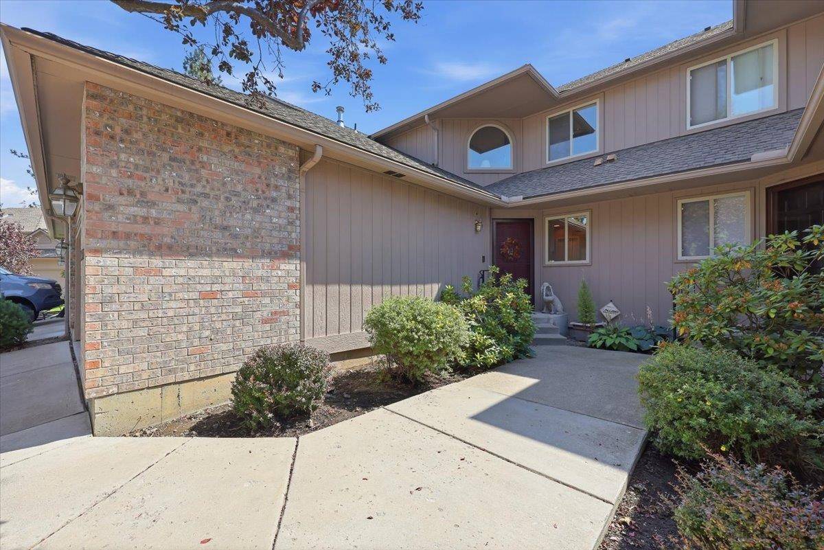 3107 S Winthrop Ln, Spokane, WA 99203