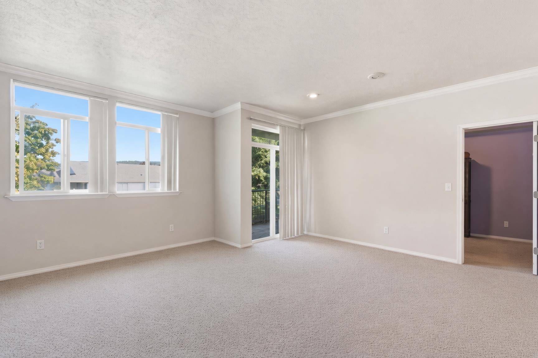 22855 E Country Vista Dr #382, Liberty Lake, WA 99019