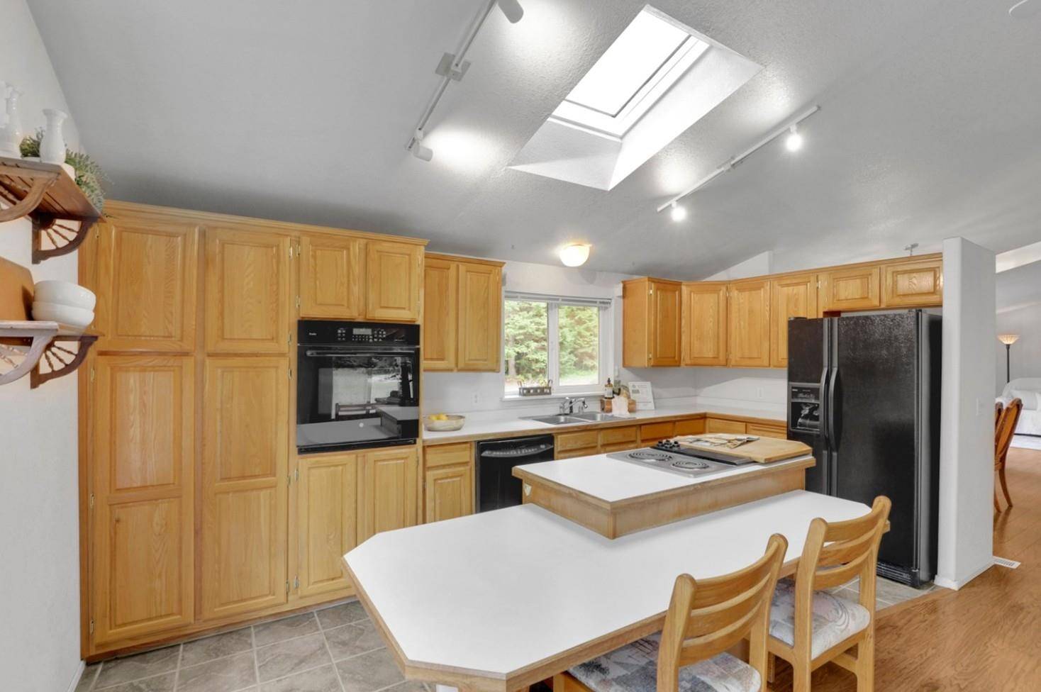 221 Harworth Rd, Newport, WA 99156