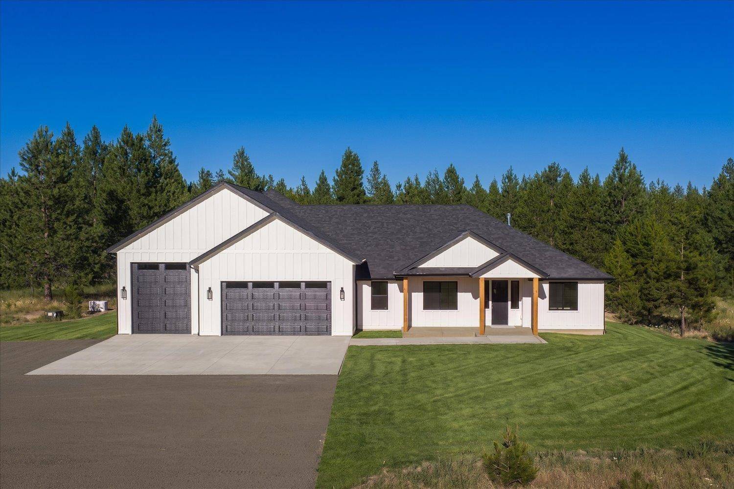 41094 N Gray Owl Ln, Deer Park, WA 99006