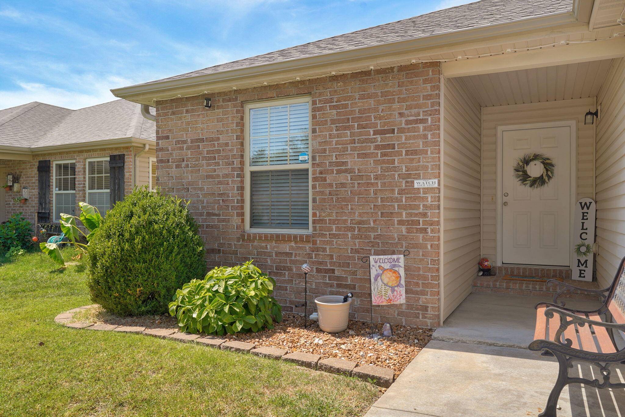 635 S Mahn AVE, Springfield, MO 65802