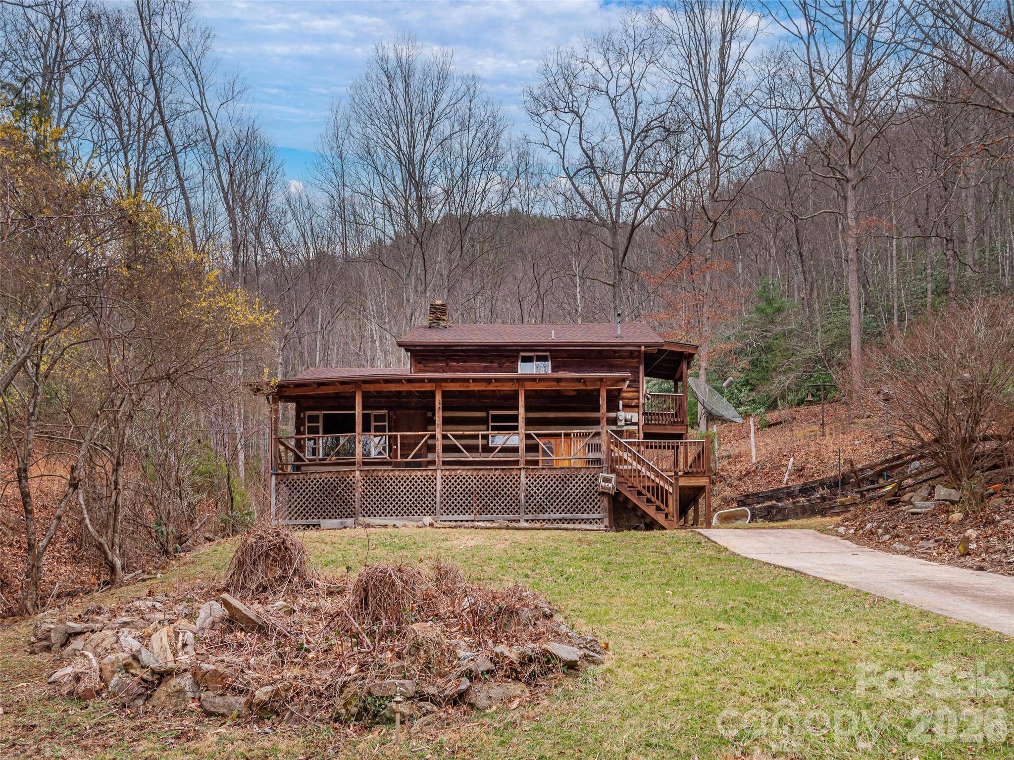 775 Chambers Cove RD, Canton, NC 28716