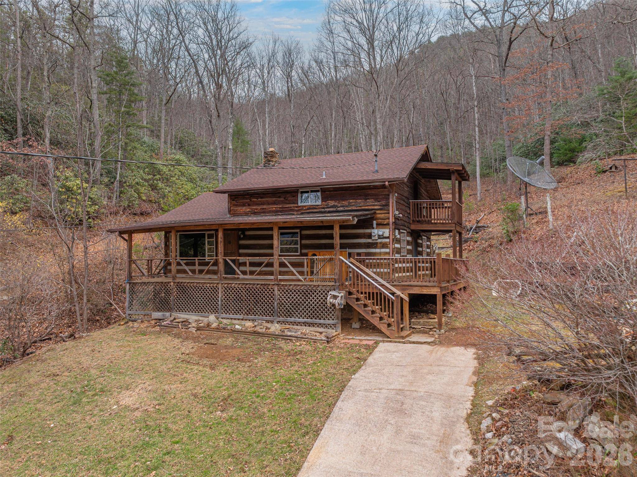 775 Chambers Cove RD, Canton, NC 28716