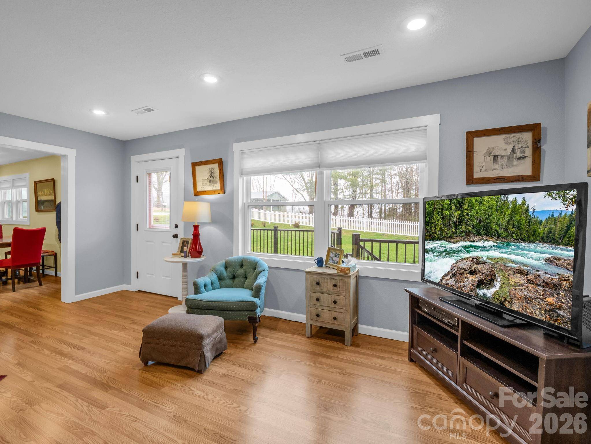 1086 Carters Ridge RD, Spruce Pine, NC 28777