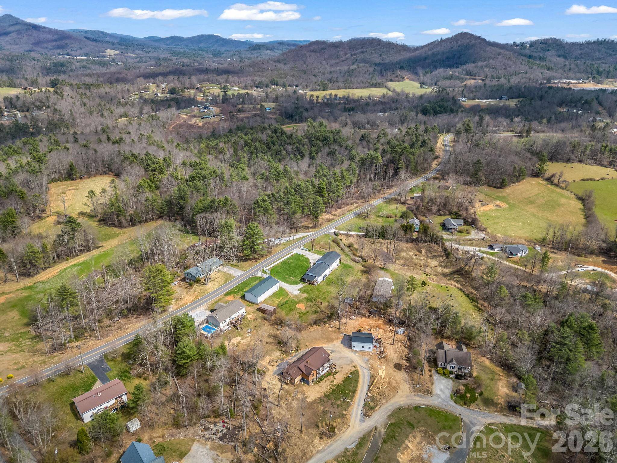 1086 Carters Ridge RD, Spruce Pine, NC 28777