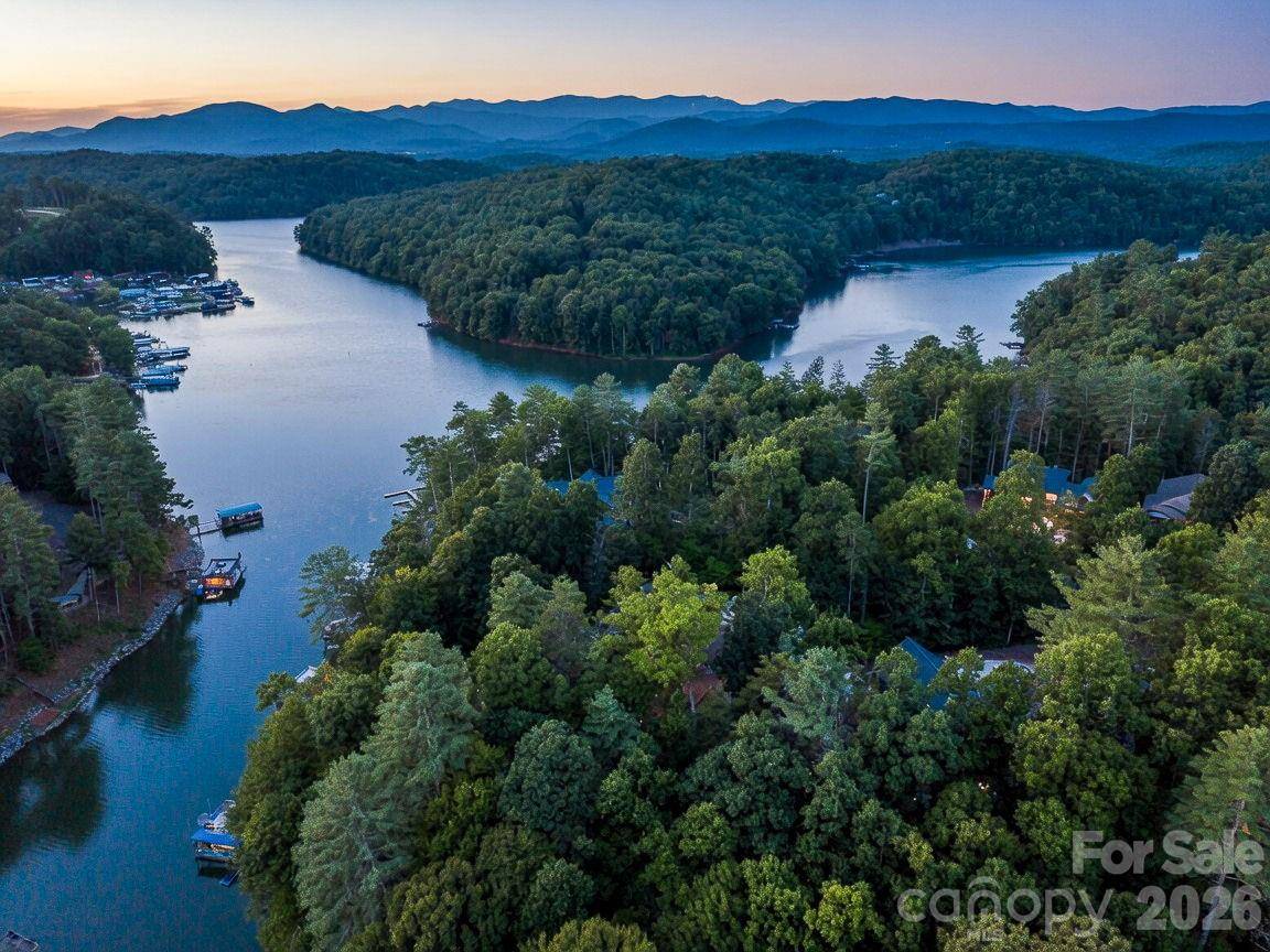 27 Anchor DR, Nebo, NC 28761