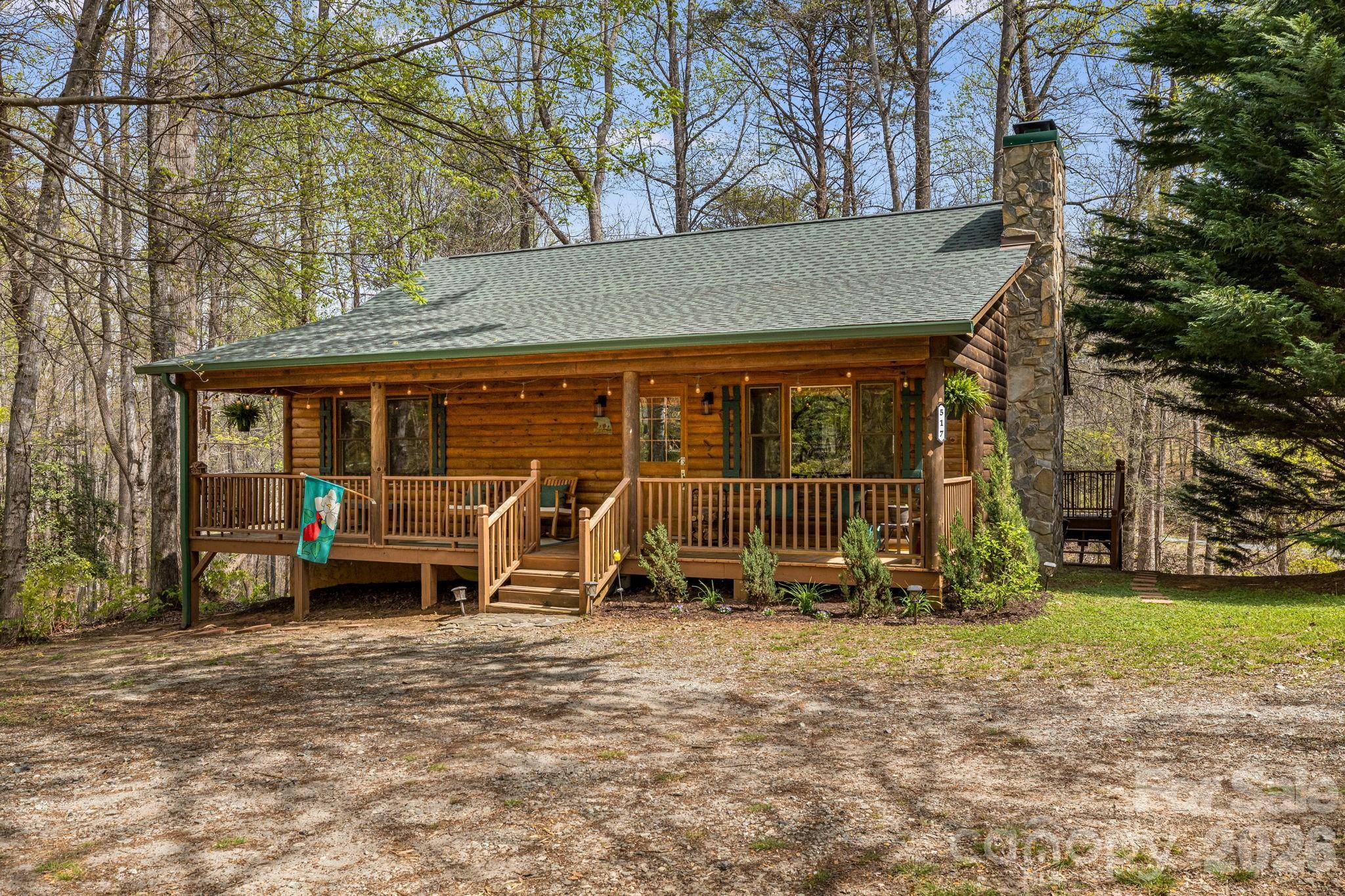 517 Pheasant ST, Lake Lure, NC 28746