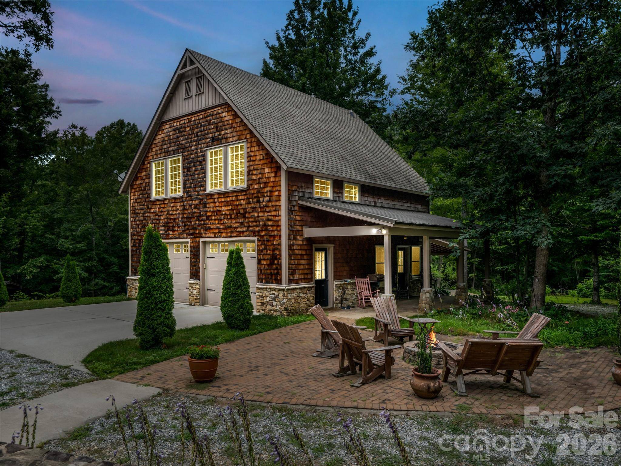 103 Old Saluda DR #3A/3B, Saluda, NC 28773