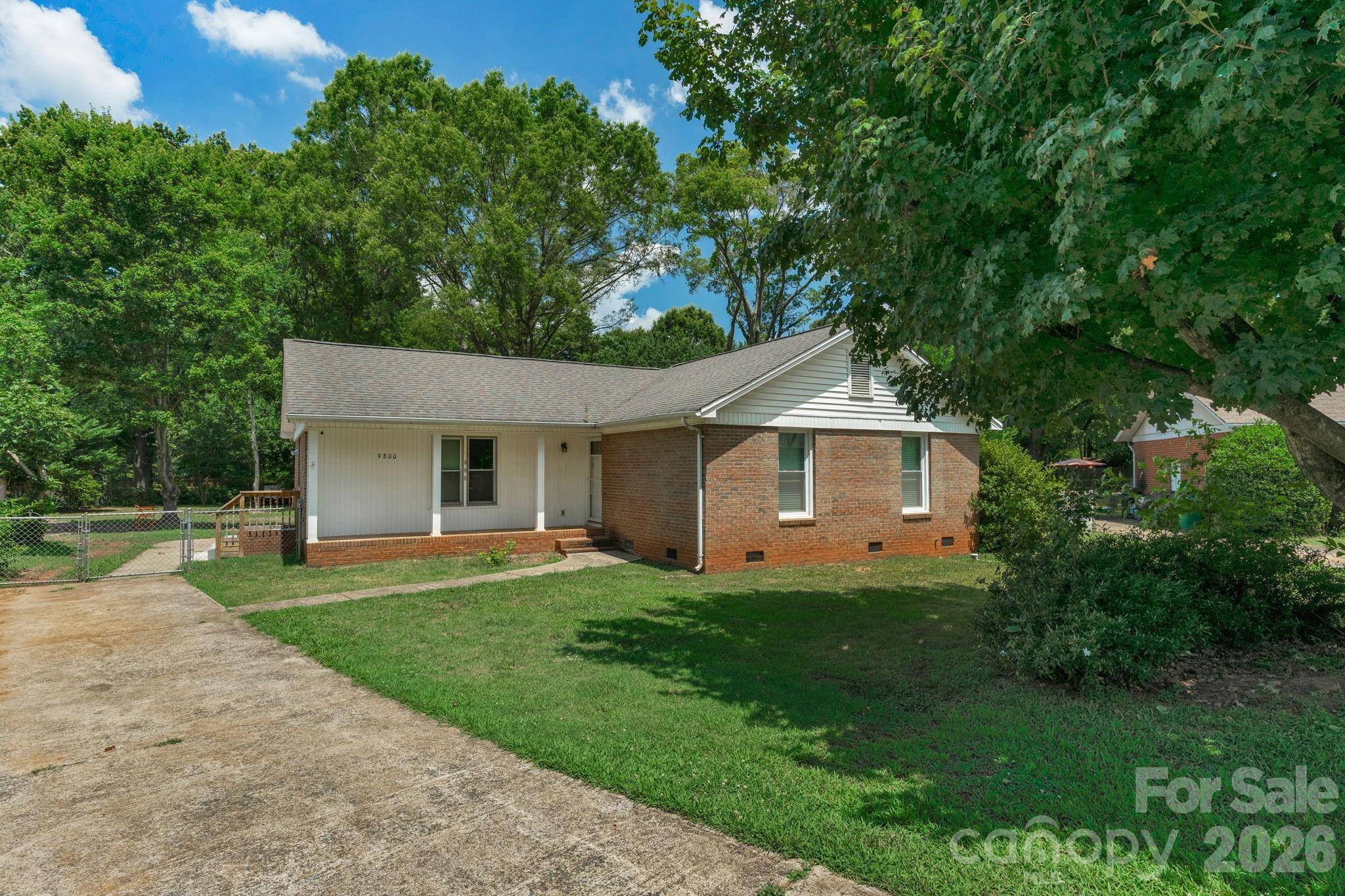 9800 Ordway CT, Charlotte, NC 28270