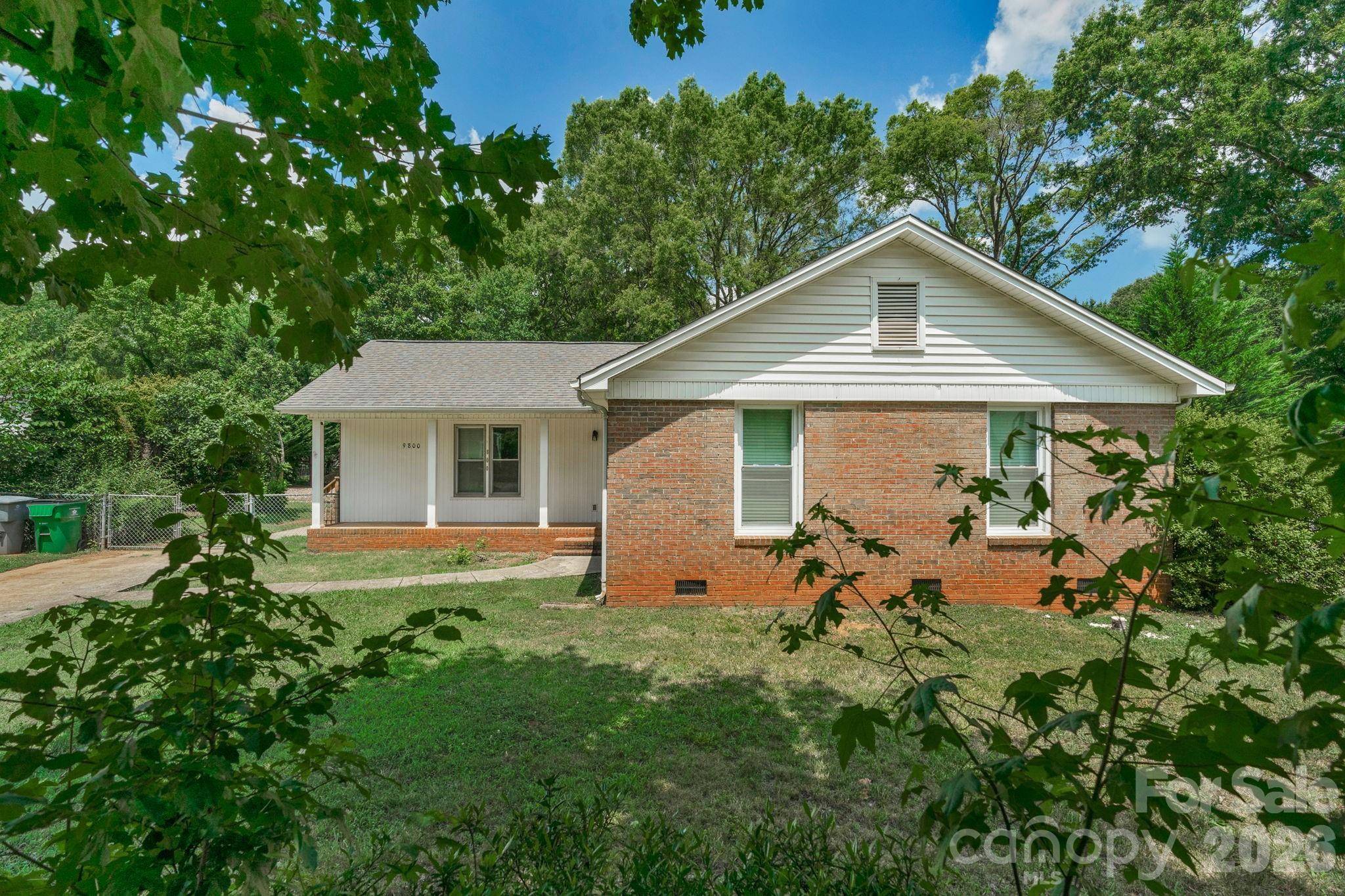 9800 Ordway CT, Charlotte, NC 28270