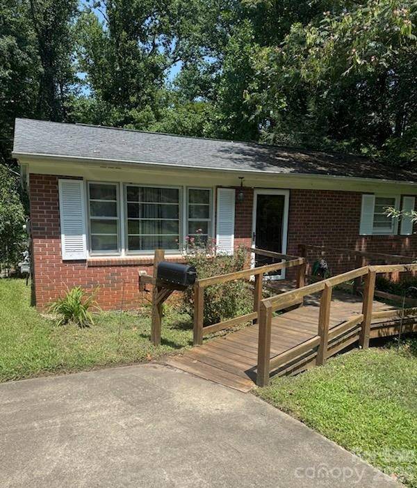 411 Holly Hills RD, Dallas, NC 28034