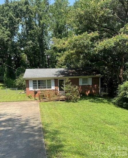 411 Holly Hills RD, Dallas, NC 28034