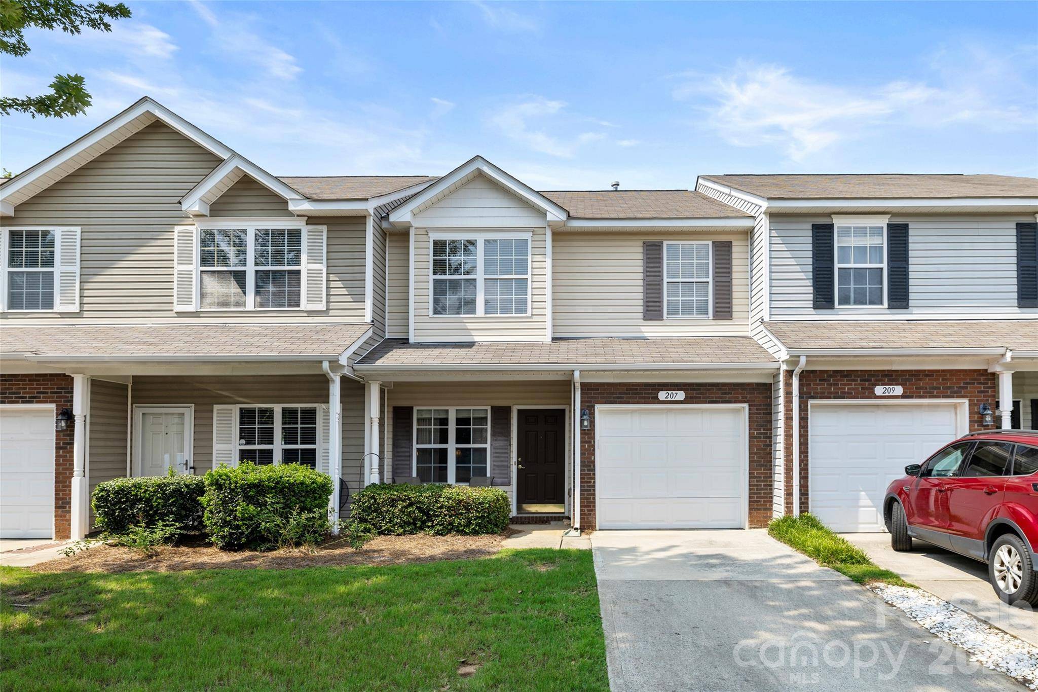 207 Tail Race LN, Fort Mill, SC 29715