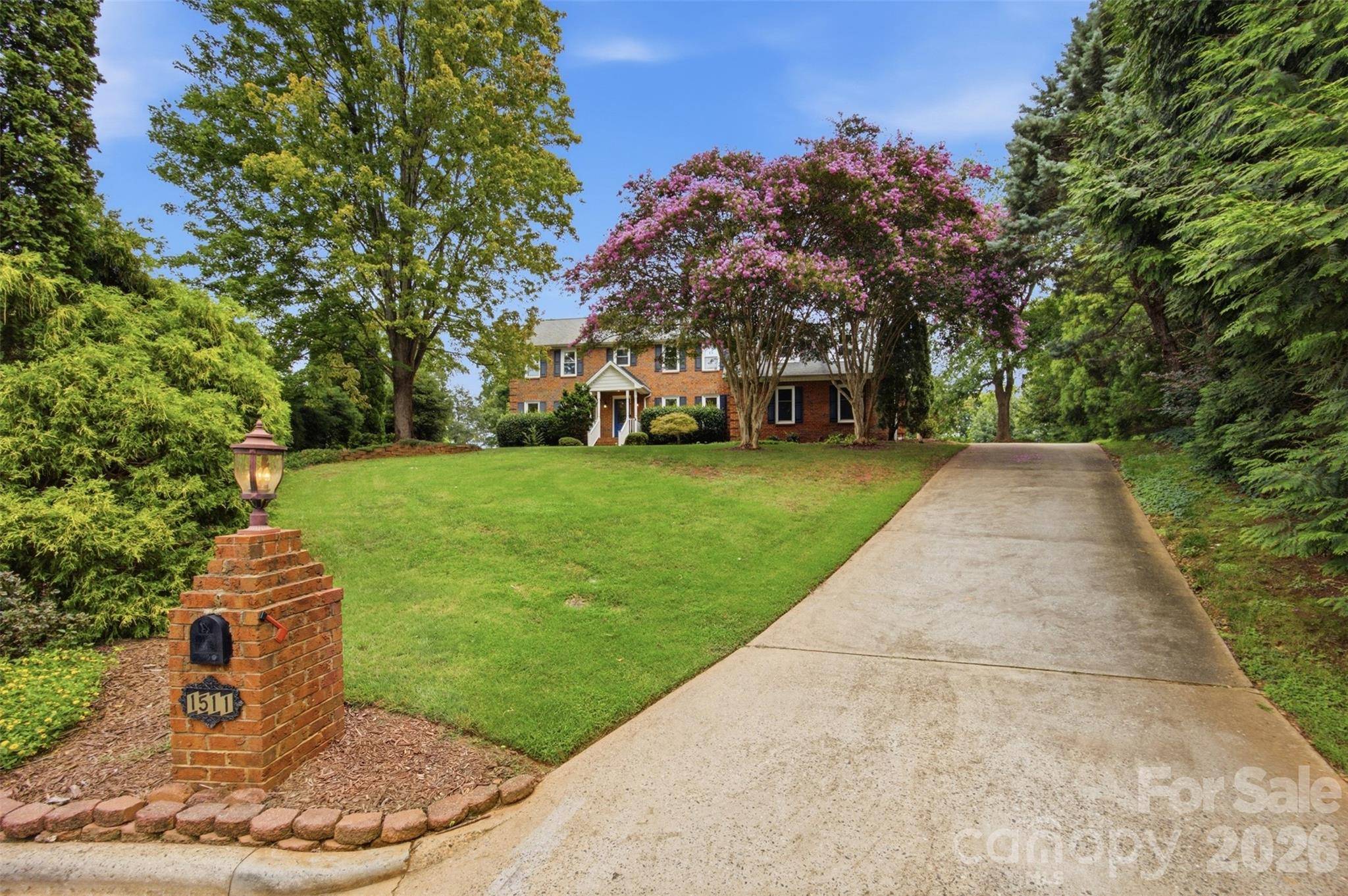 1511 Prancer LN, Gastonia, NC 28056