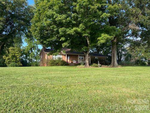 1211 Sharon School RD, Stony Point, NC 28678