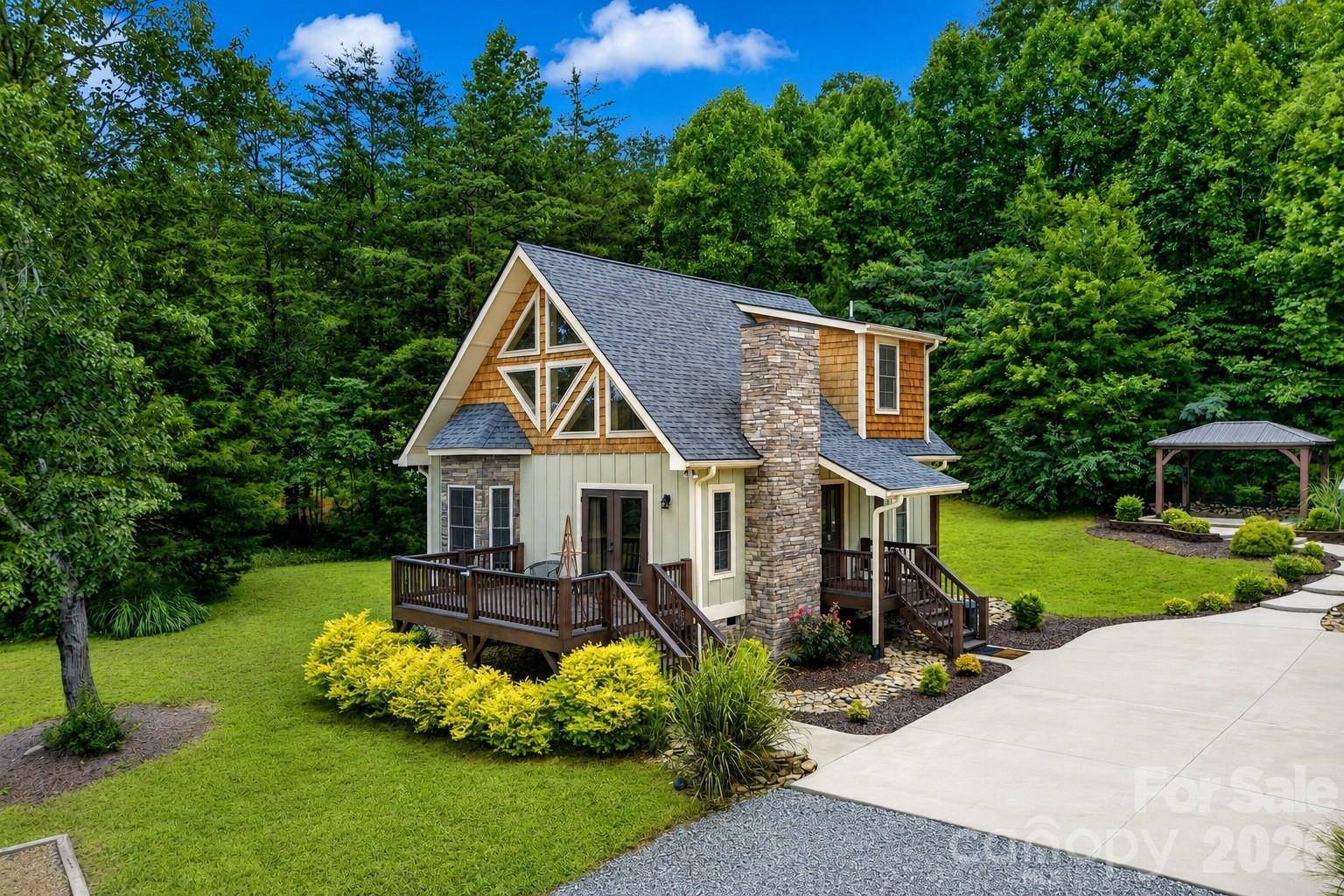 2428 Old Fort Sugar Hill RD, Old Fort, NC 28762