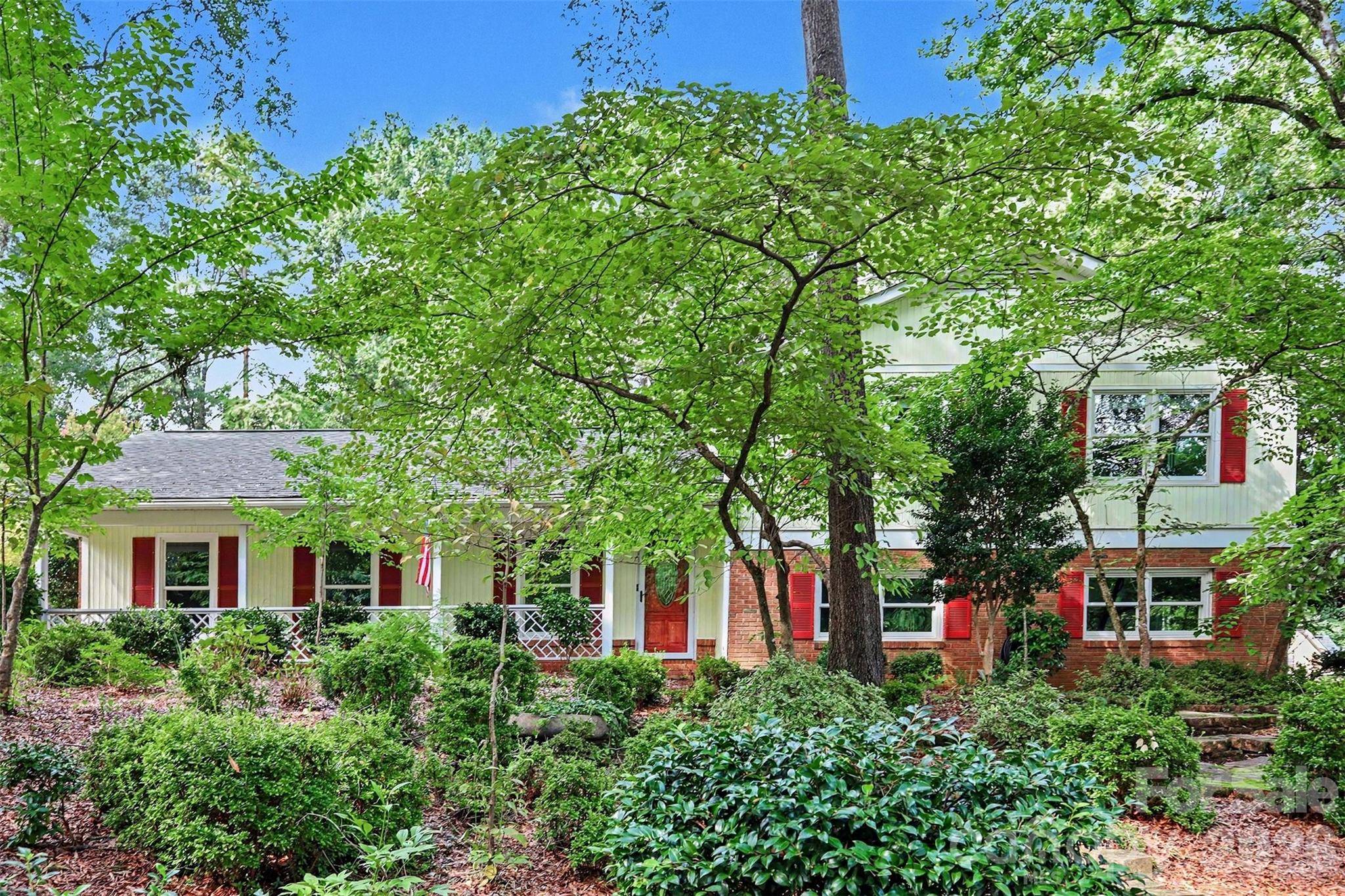 6122 Yellowood RD, Charlotte, NC 28210